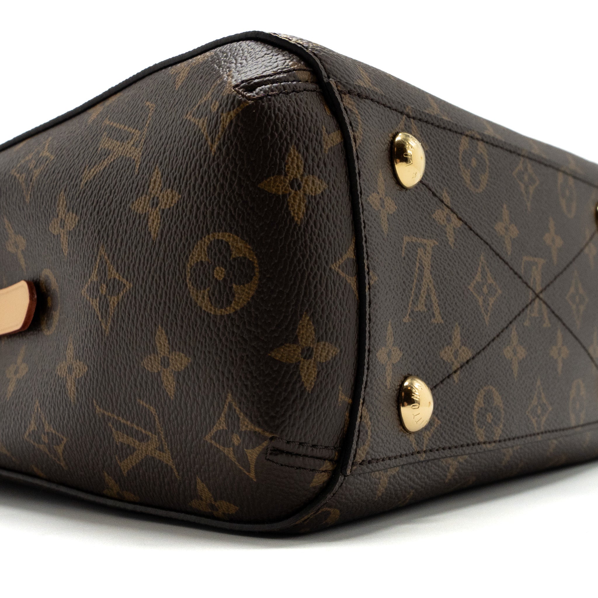 louis-vuitton-montaigne-bb-monogram-canvas-ghw-1