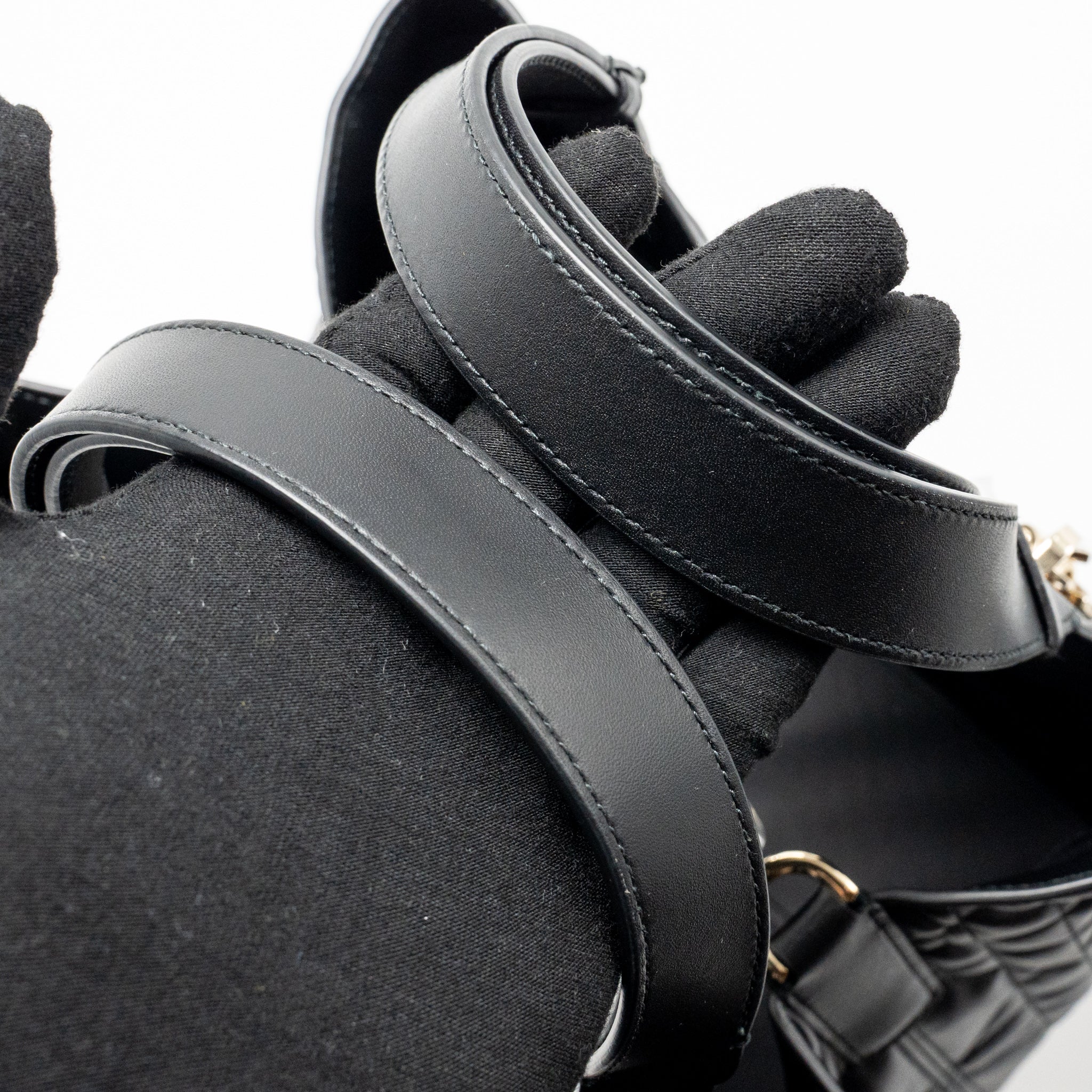 dior-medium-dior-toujours-tote-bag-macrocannage-calfskin-black-lghw-copy