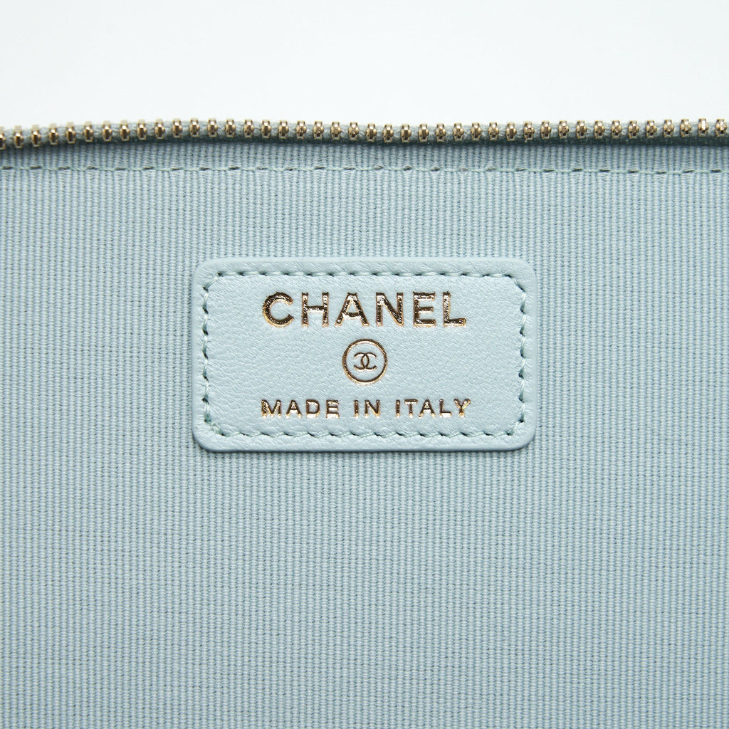 chanel-21k-rectangular-top-handle-vanity-with-chain-baby-blue-lghw-1