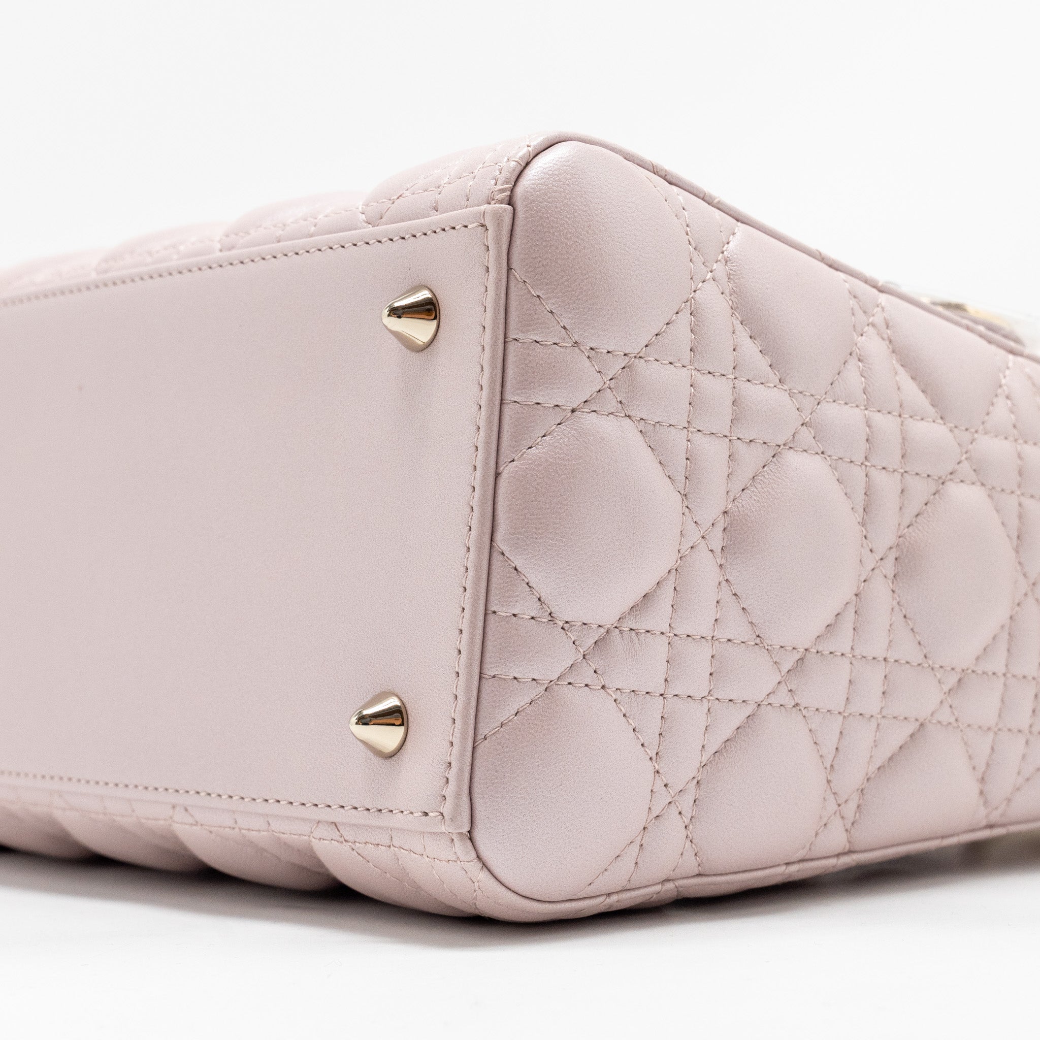 dior-medium-lady-dior-lambskin-iridescent-pink-lghw