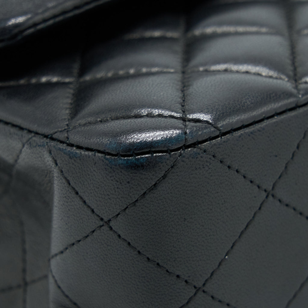 chanel-medium-classic-double-flap-bag-lambskin-black-ghw