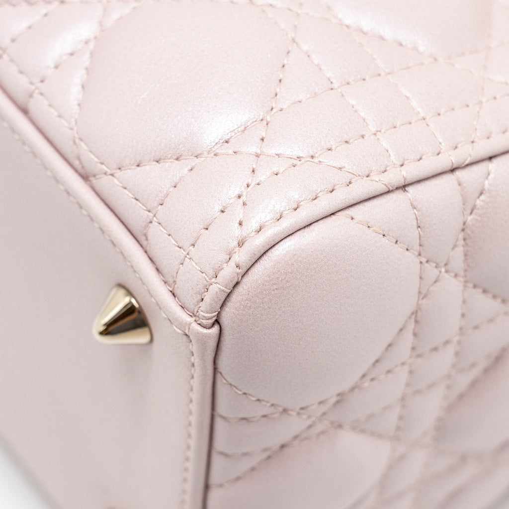 dior-medium-lady-dior-lambskin-iridescent-pink-lghw
