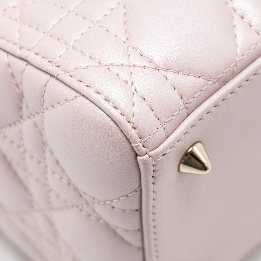 dior-medium-lady-dior-lambskin-iridescent-pink-lghw