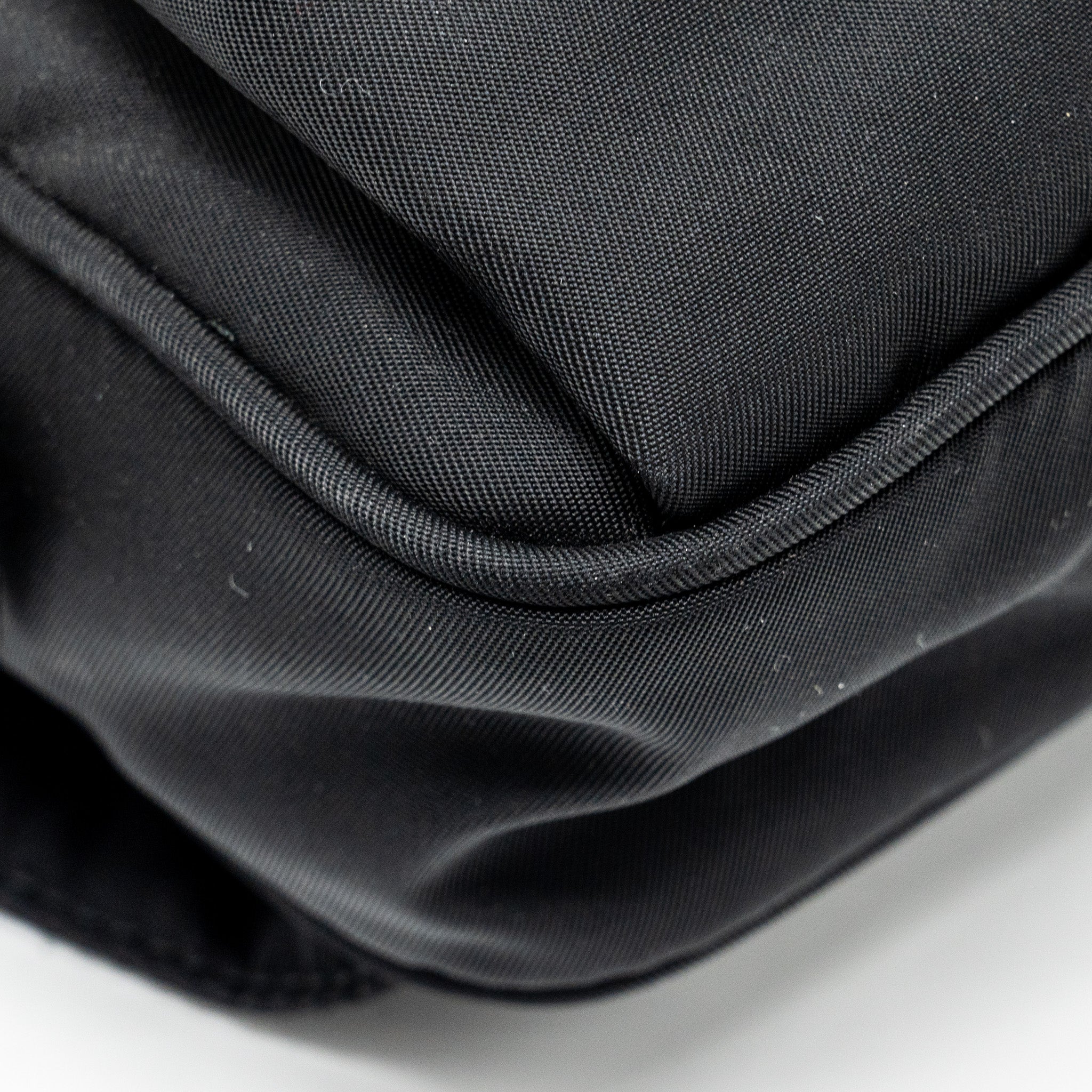 prada-re-nylon-belt-bag-nylon-black-shw