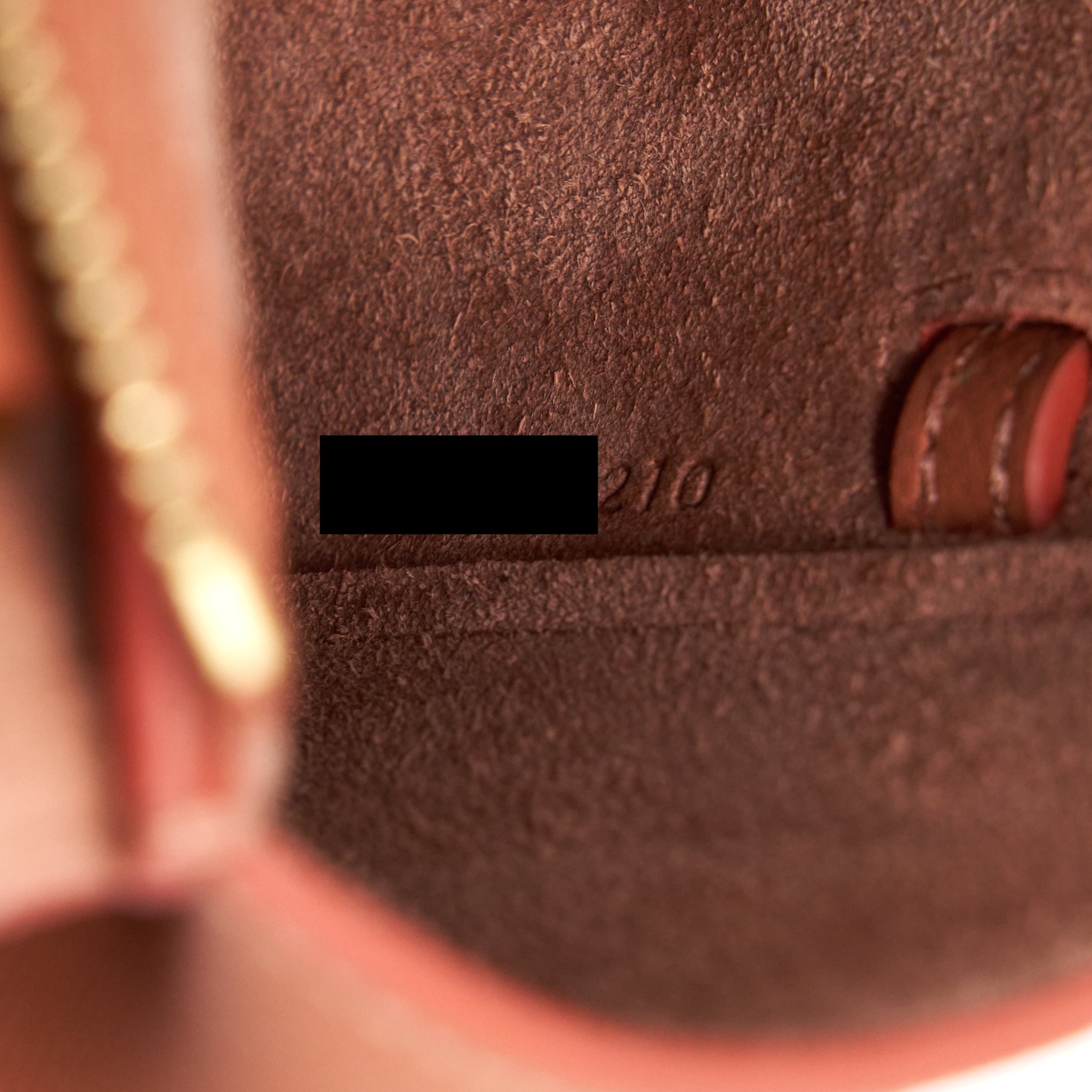 celine-pico-belt-bag-grain-calfskin-ghw