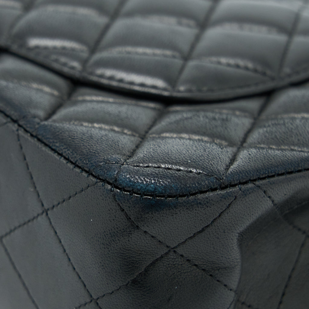chanel-medium-classic-double-flap-bag-lambskin-black-ghw