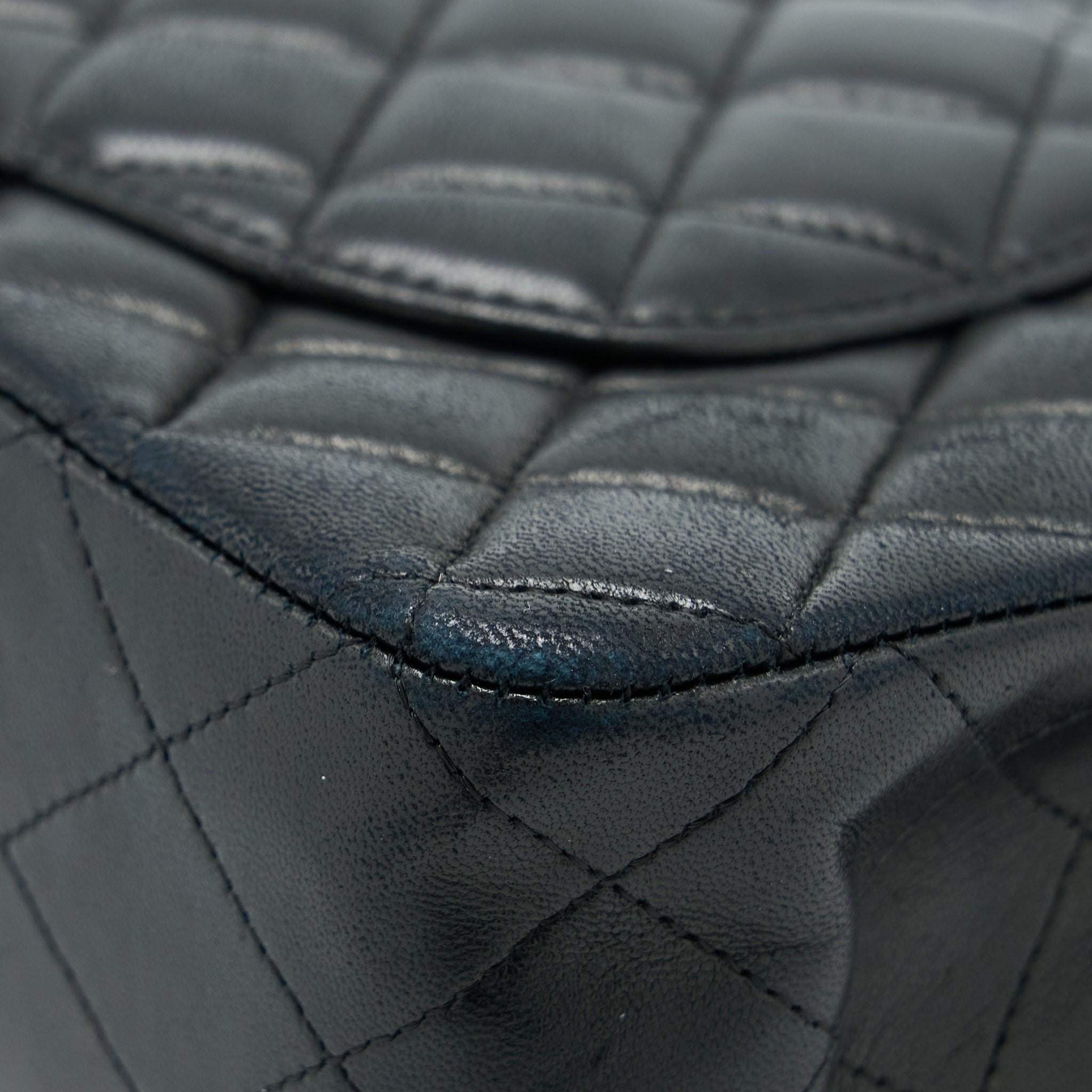 chanel-medium-classic-double-flap-bag-lambskin-black-ghw
