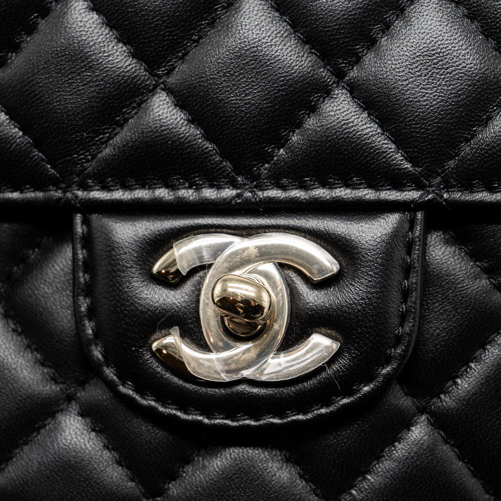 chanel-22s-heart-bag-lambskin-black-lghw-microchip-2