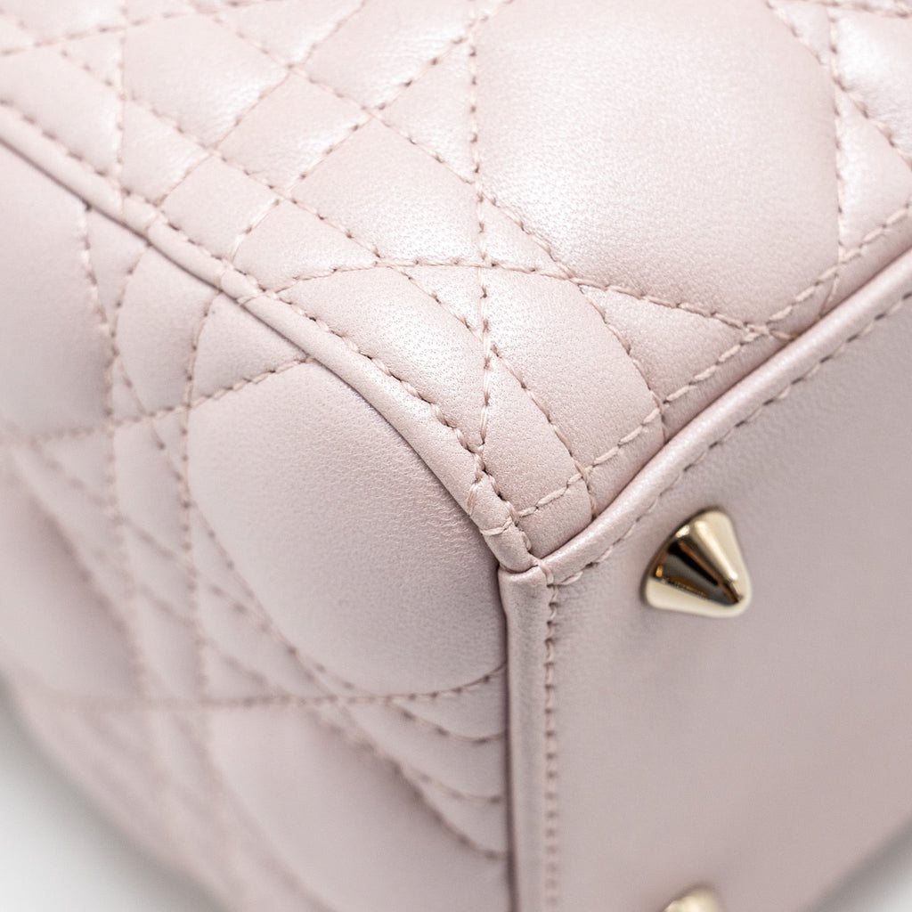dior-medium-lady-dior-lambskin-iridescent-pink-lghw