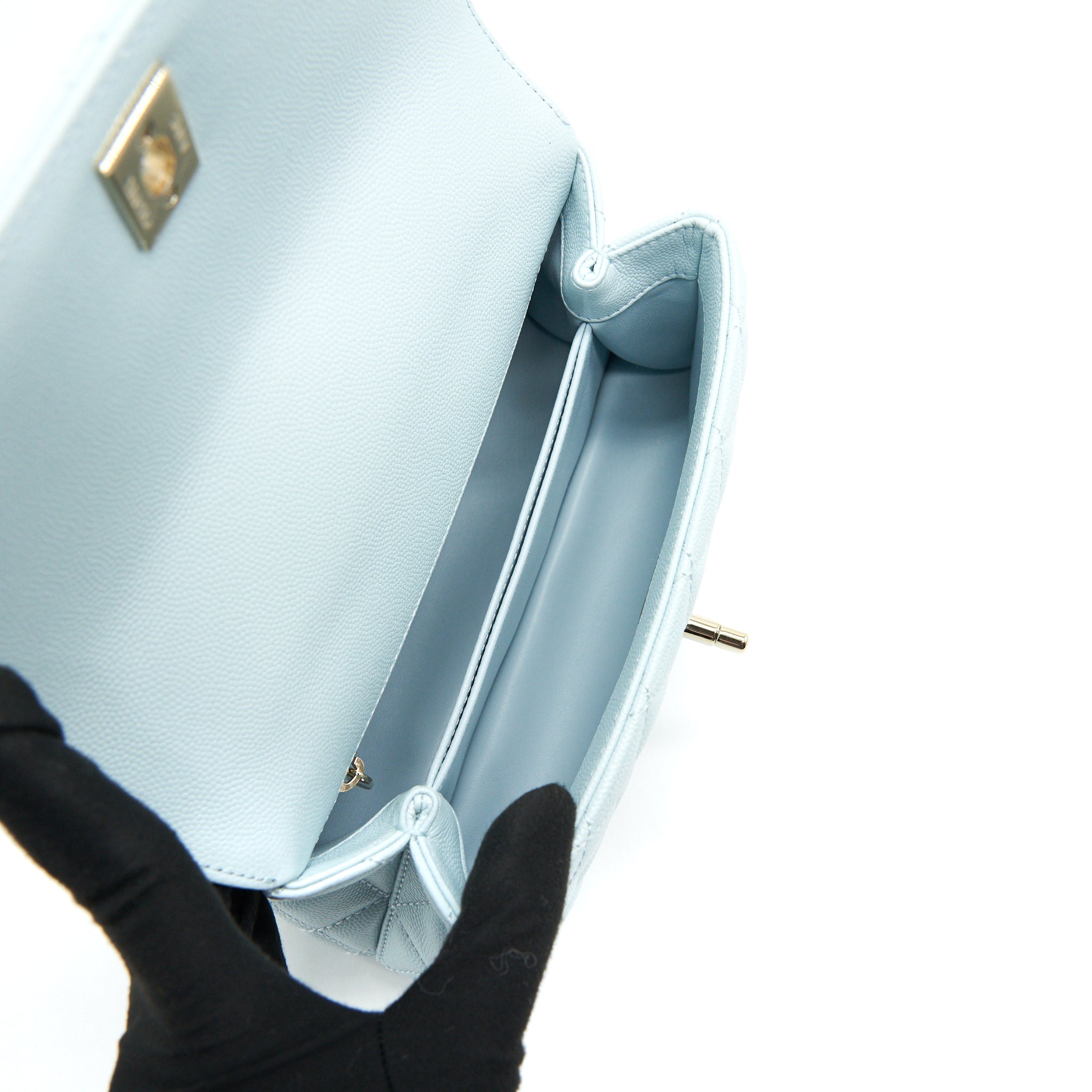 chanel-21k-baby-blue-coco-handle-small-old-mini-24cm-lghw-microchip