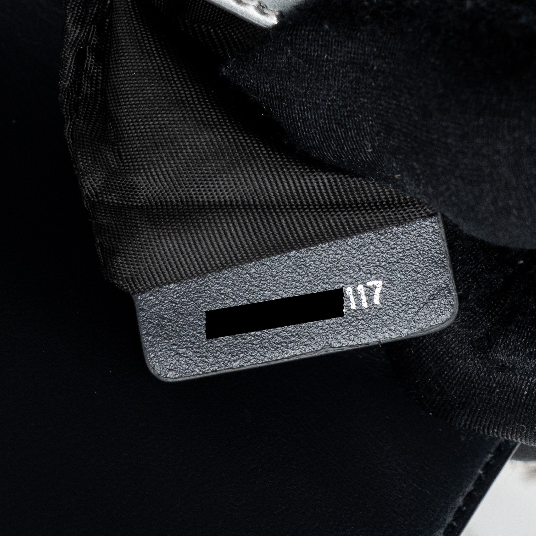 dior-diorama-wallet-on-chain-patent-metallic-silver-shw-1