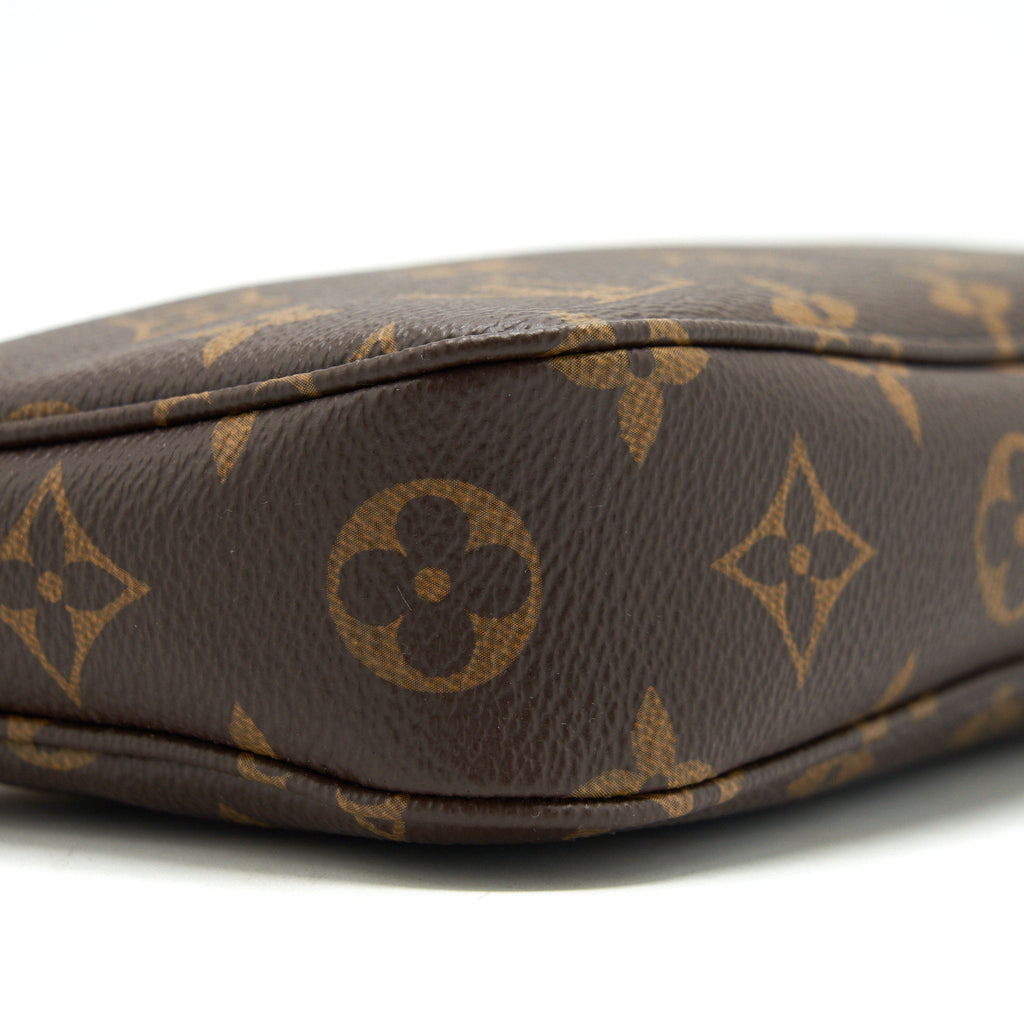 louis-vuitton-pochette-accessories-monogram-canvas-year-2022