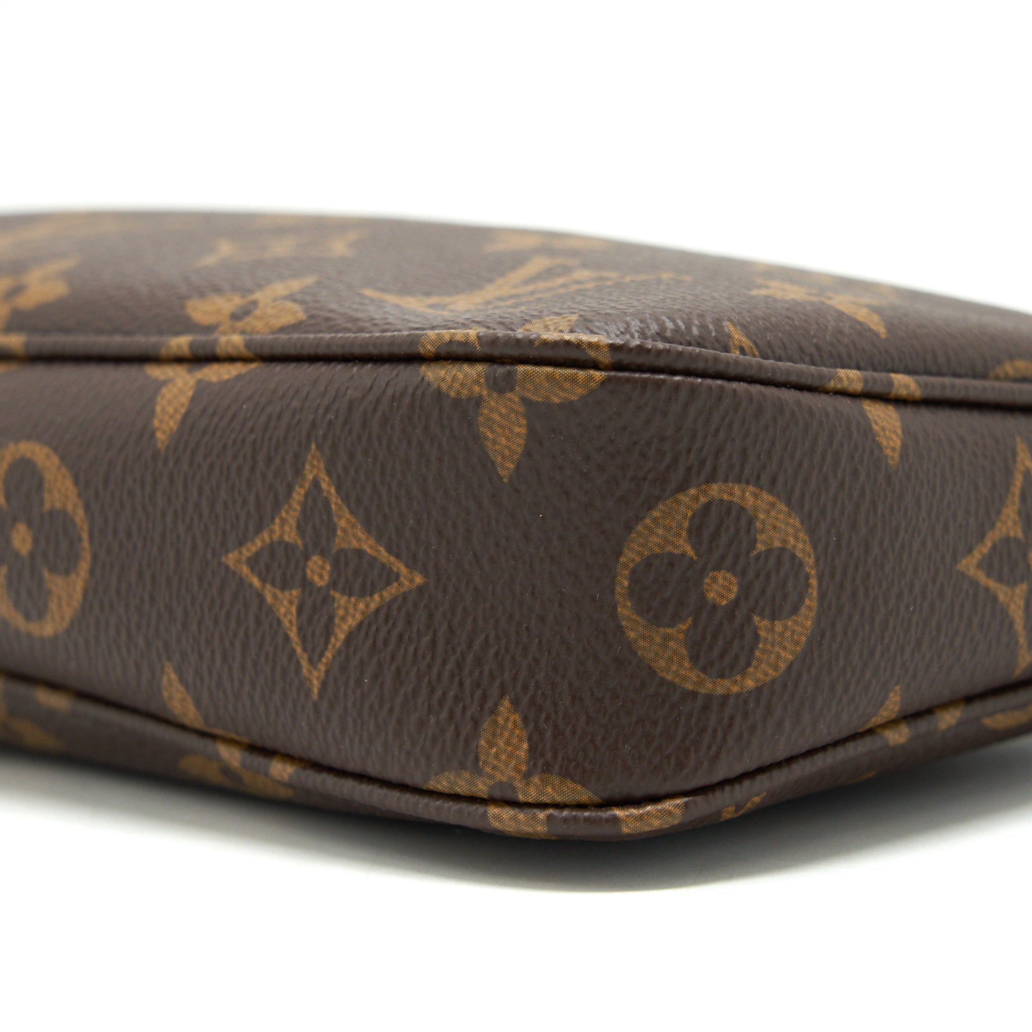 louis-vuitton-pochette-accessories-monogram-canvas-year-2022