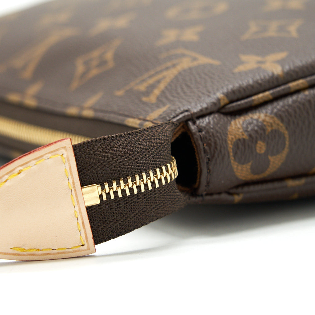 louis-vuitton-pochette-accessories-monogram-canvas-year-2022