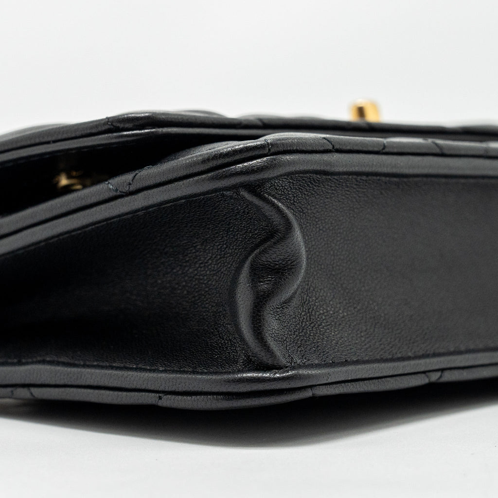 chanel-classic-wallet-on-chain-with-camellia-adjustable-chain-lambskin-black-ghw-microchip