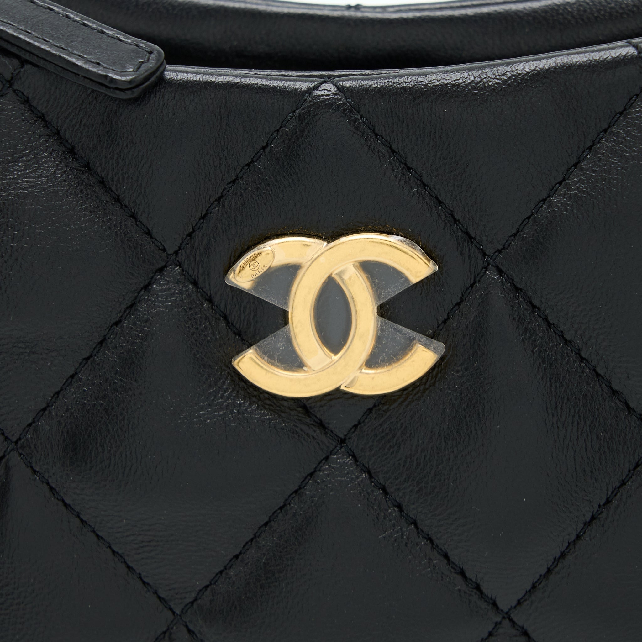 chanel-22k-hobo-shoulder-bag-calfskin-black-ghw-microchip