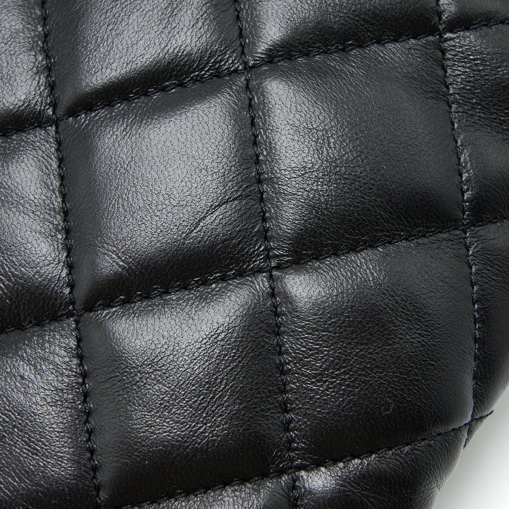 chanel-22k-hobo-shoulder-bag-calfskin-black-ghw-microchip