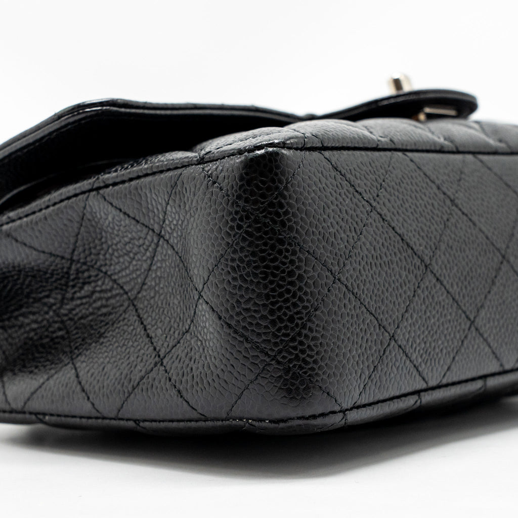 chanel-medium-classic-double-flap-bag-caviar-black-shw-copy-3