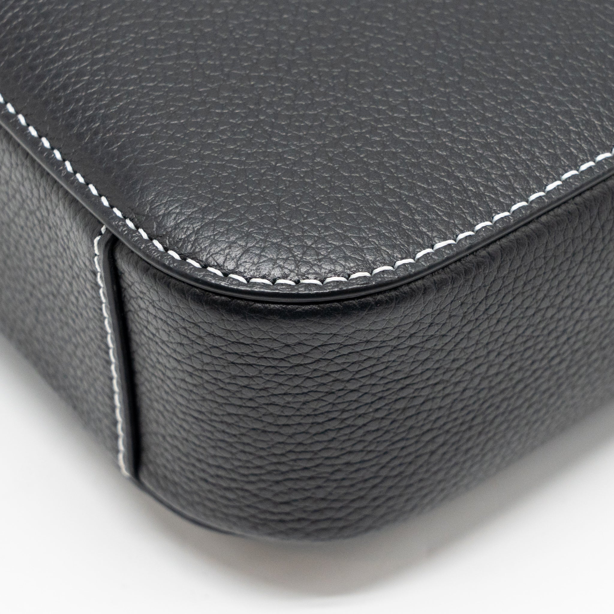 dior-medium-saddle-flap-messenger-bag-grained-calfskin-black-ghw