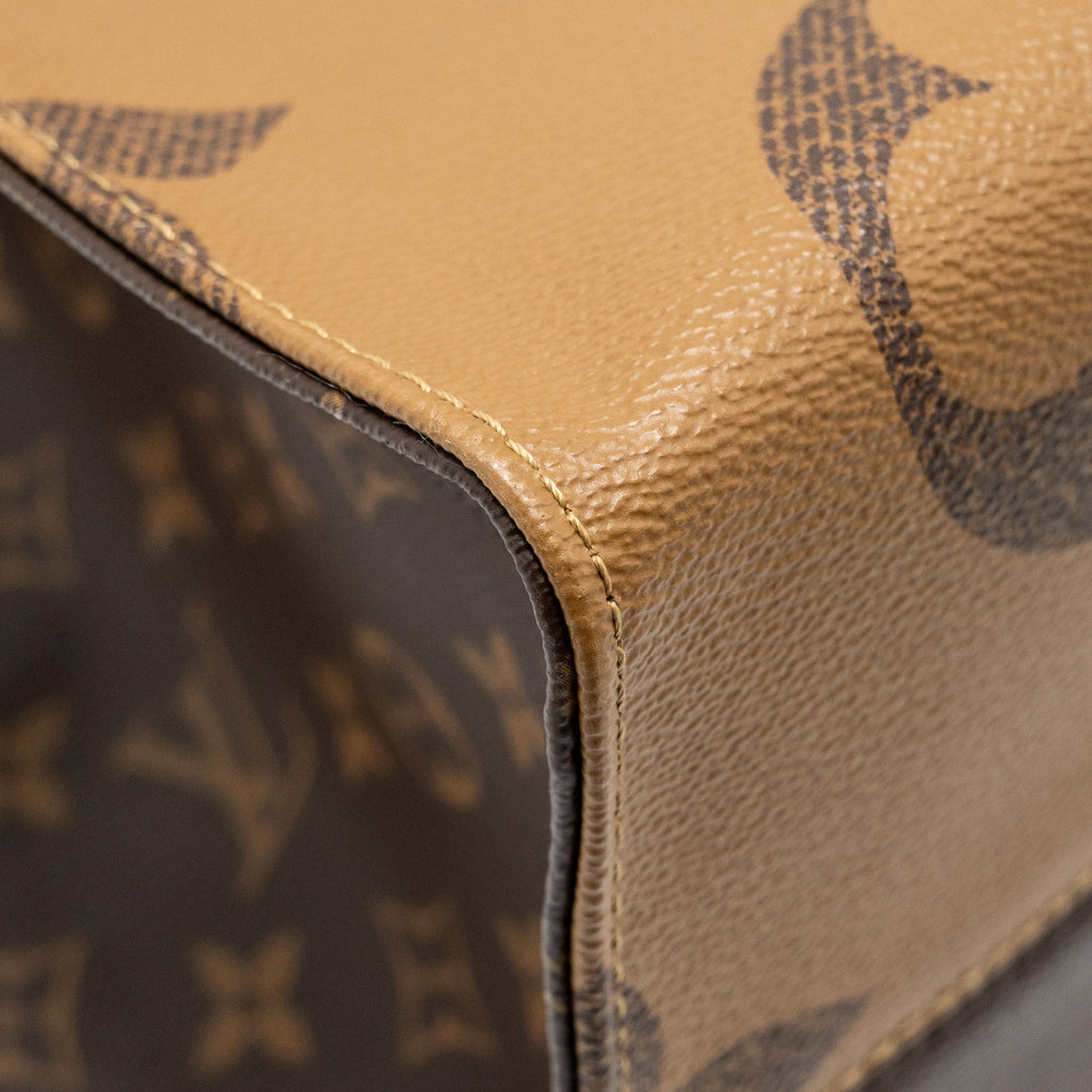 louis-vuitton-onthego-gm-monogram-canvas-ghw-2