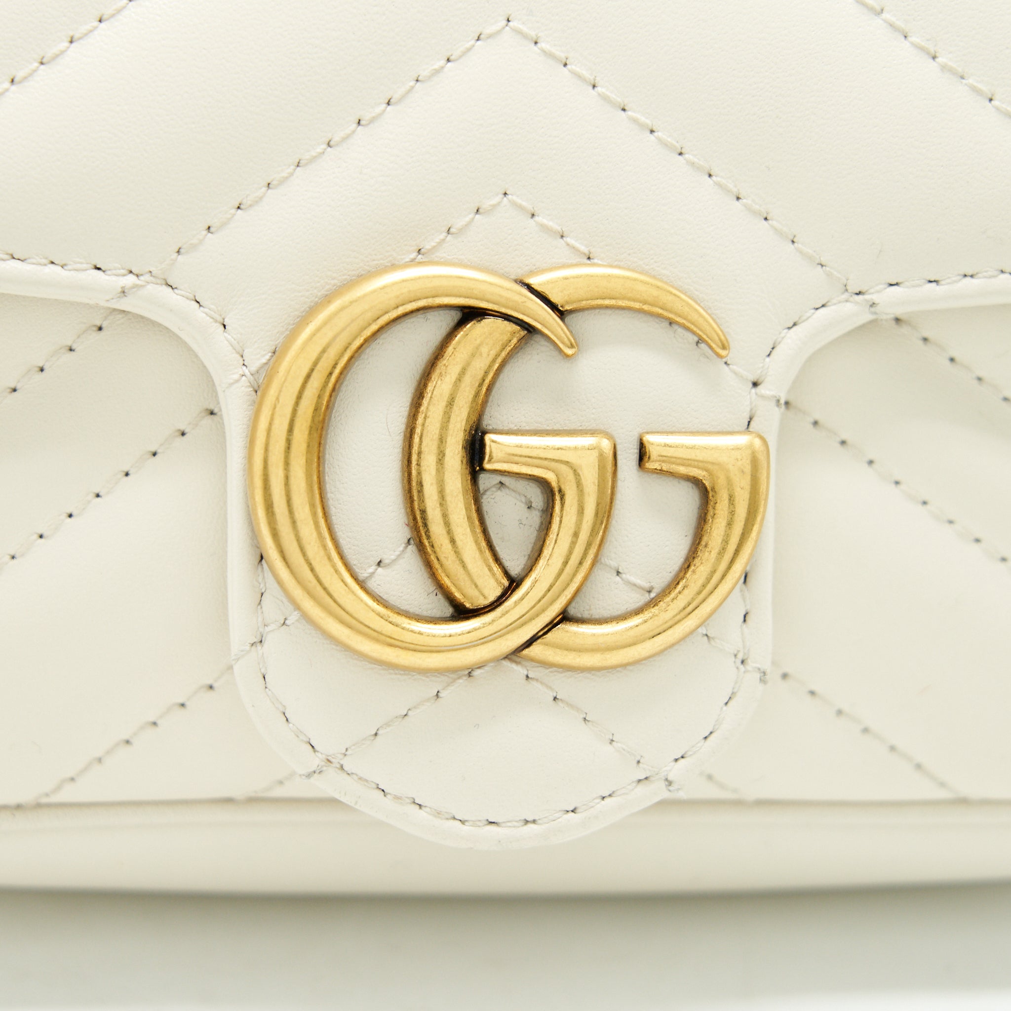 gucci-gg-marmont-super-mini-white-with-ghw-1