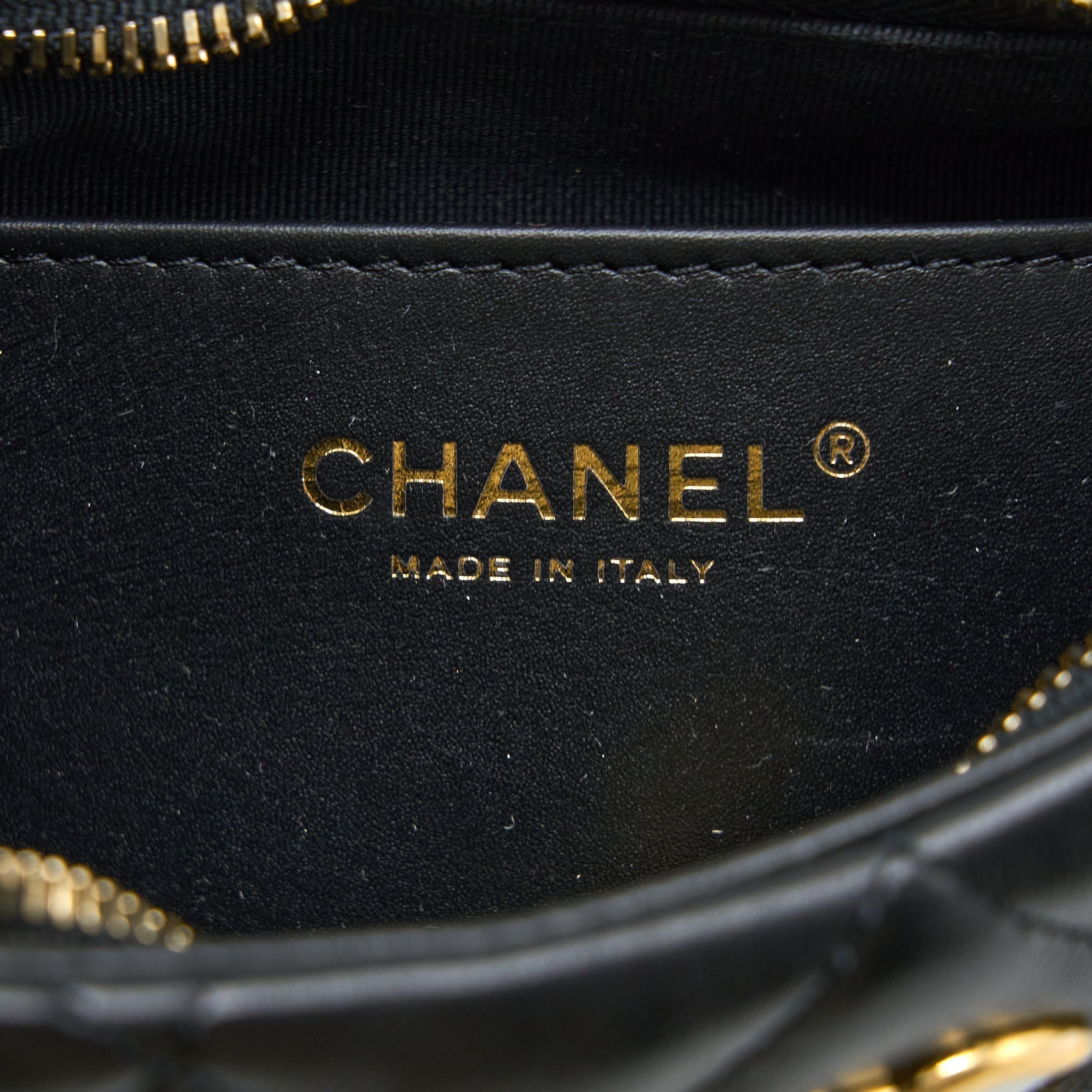 chanel-22k-hobo-shoulder-bag-calfskin-black-ghw-microchip