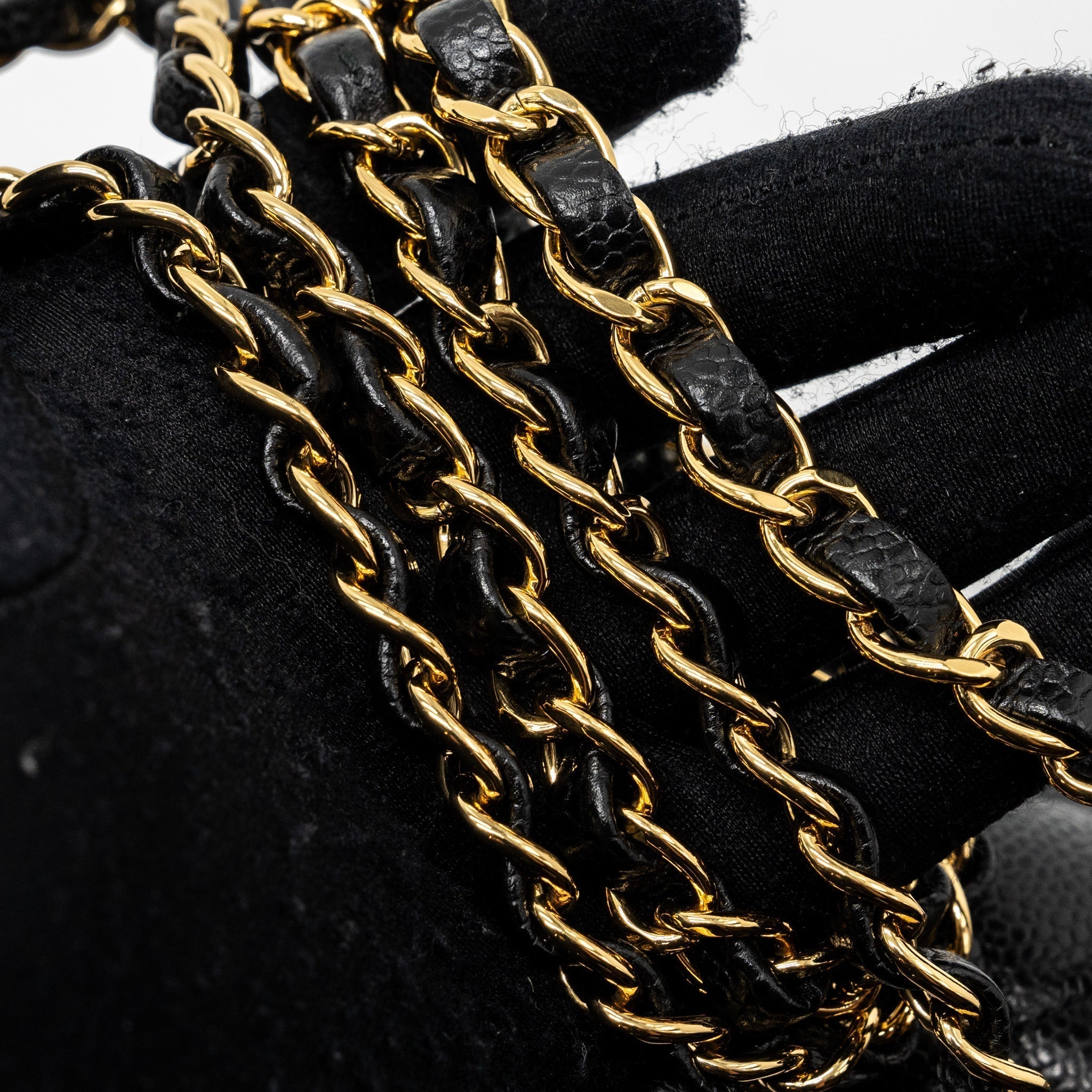 chanel-medium-classic-double-flap-bag-caviar-black-ghw-10