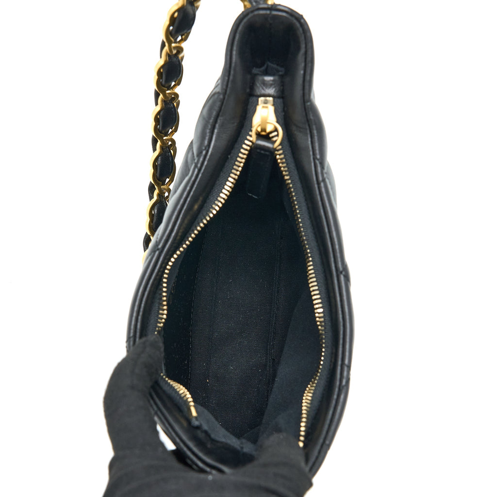 chanel-22k-hobo-shoulder-bag-calfskin-black-ghw-microchip
