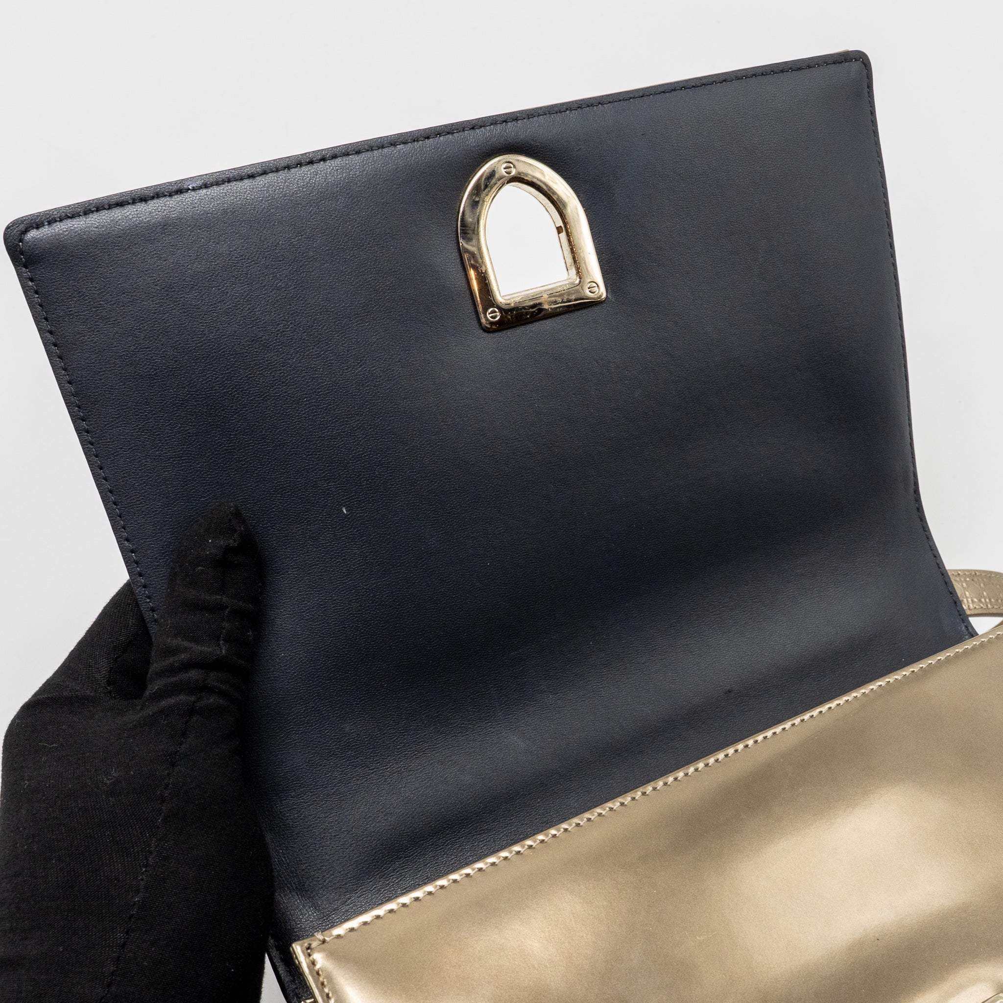 dior-medium-diorama-metallic-calfskin-light-gold-with-lghw-copy