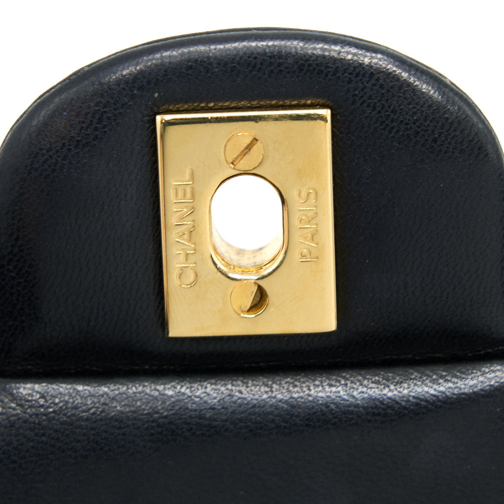 chanel-medium-classic-double-flap-bag-lambskin-black-ghw