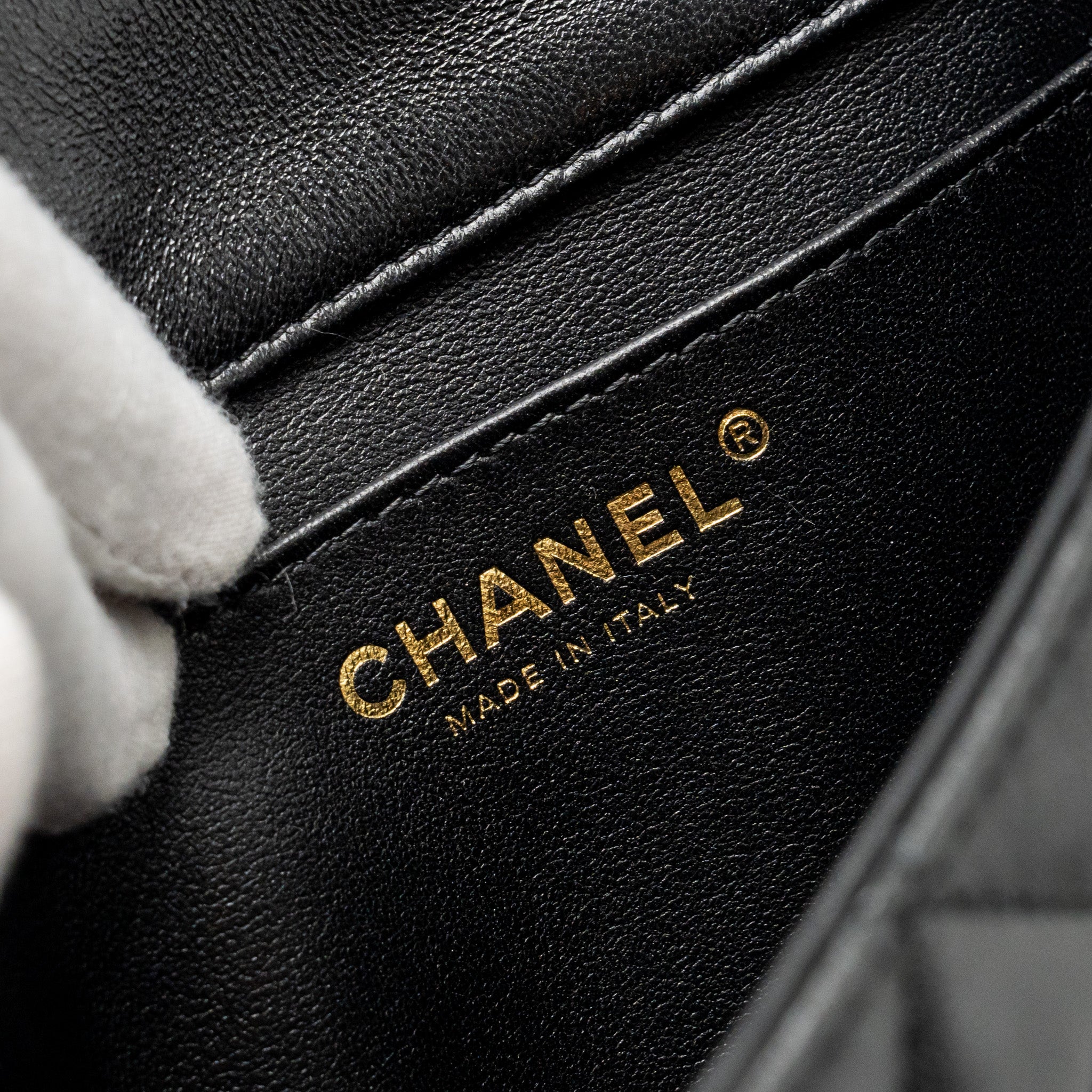 chanel-24p-pearl-chain-mini-flap-bag-lambskin-black-ghw-microchip-copy