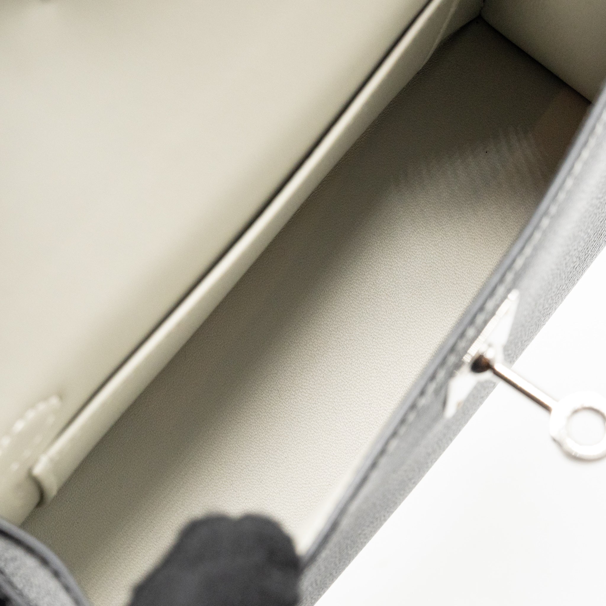 hermes-mini-kelly-ii-special-order-chevre-mysore-black-gris-perle-white-stitching-shw-stamp-w-copy