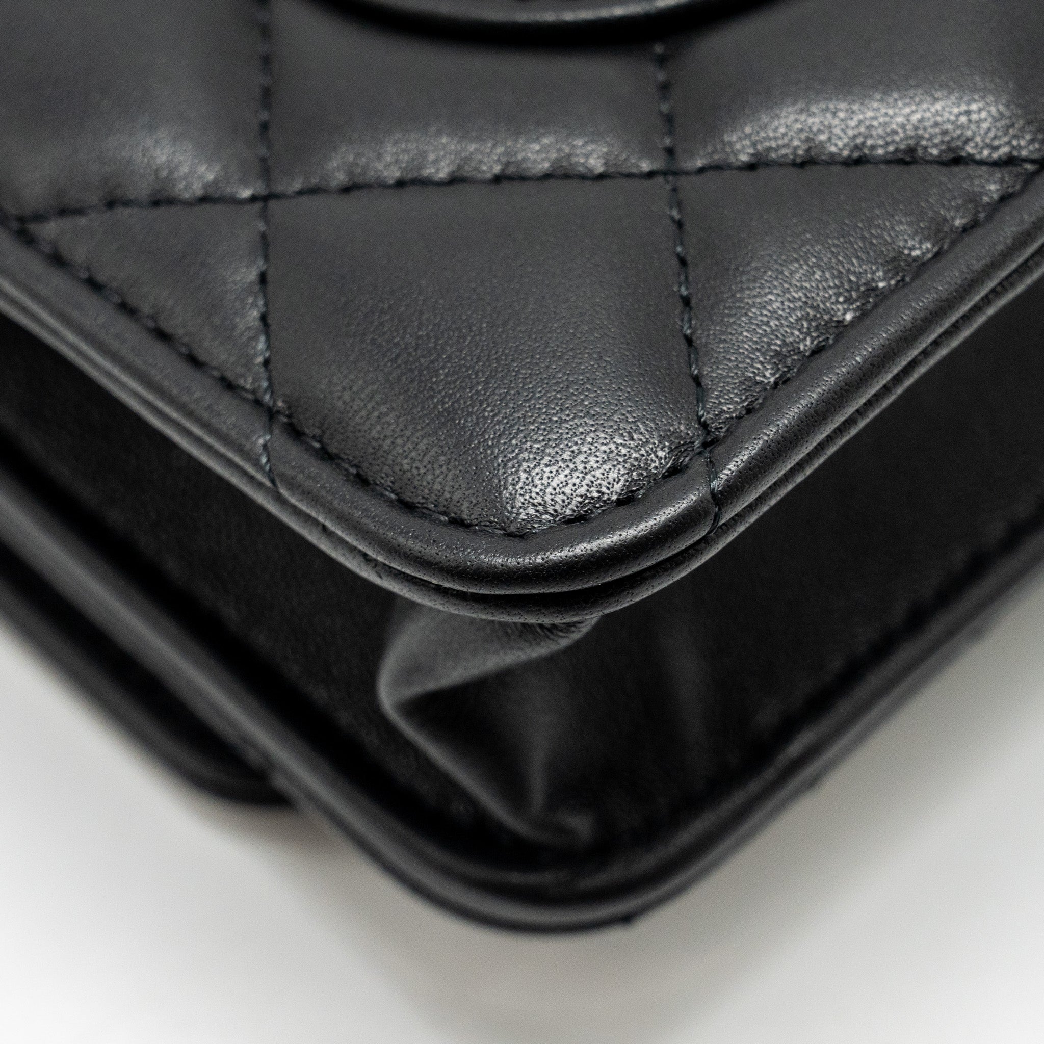 chanel-classic-wallet-on-chain-with-camellia-adjustable-chain-lambskin-black-ghw-microchip