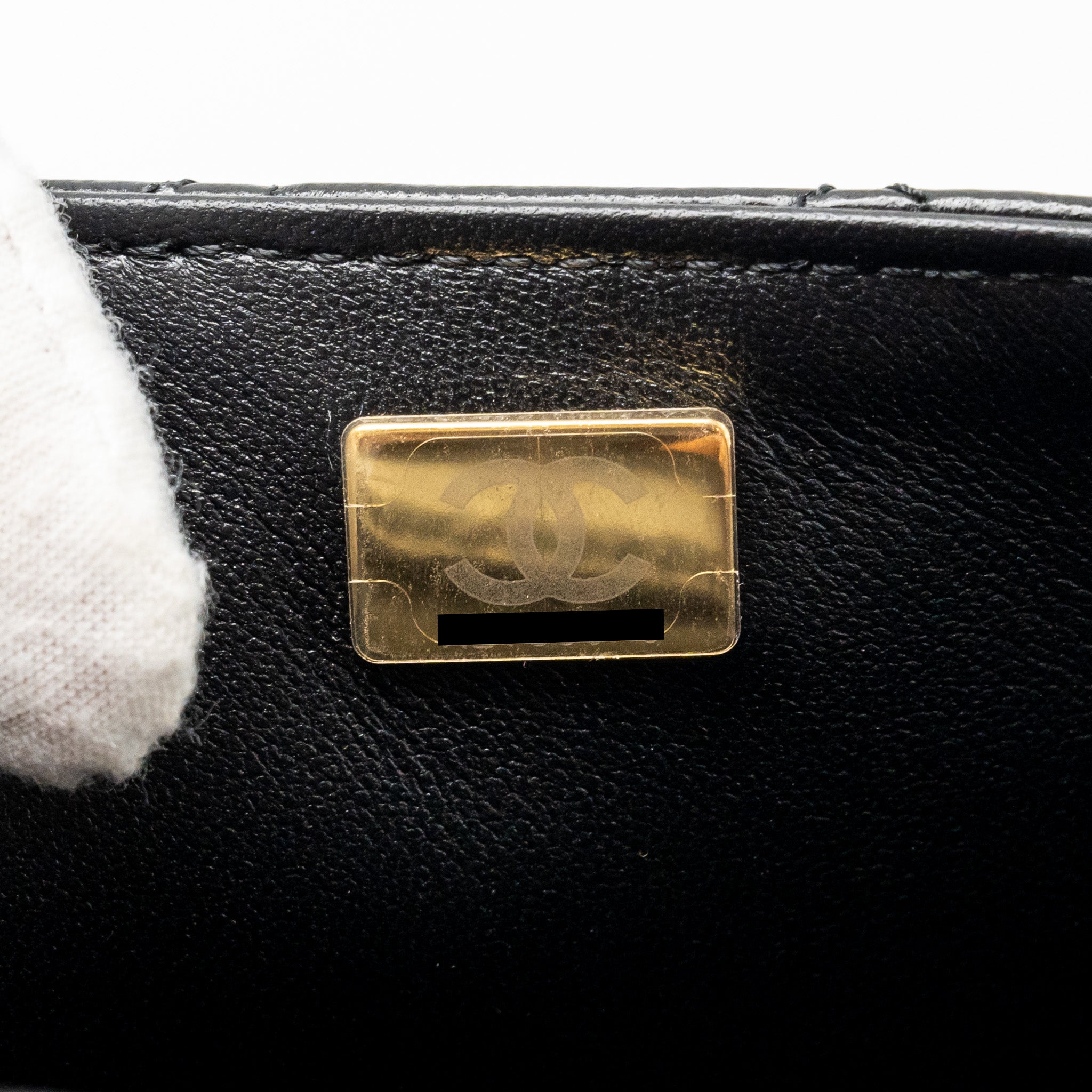 chanel-24p-pearl-chain-mini-flap-bag-lambskin-black-ghw-microchip-copy