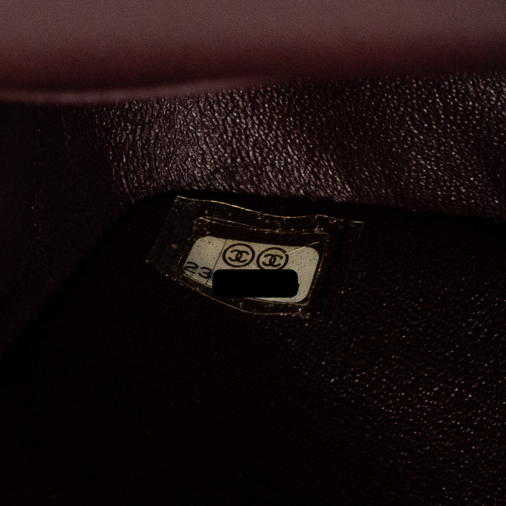 chanel-medium-classic-double-flap-bag-caviar-black-ghw-10