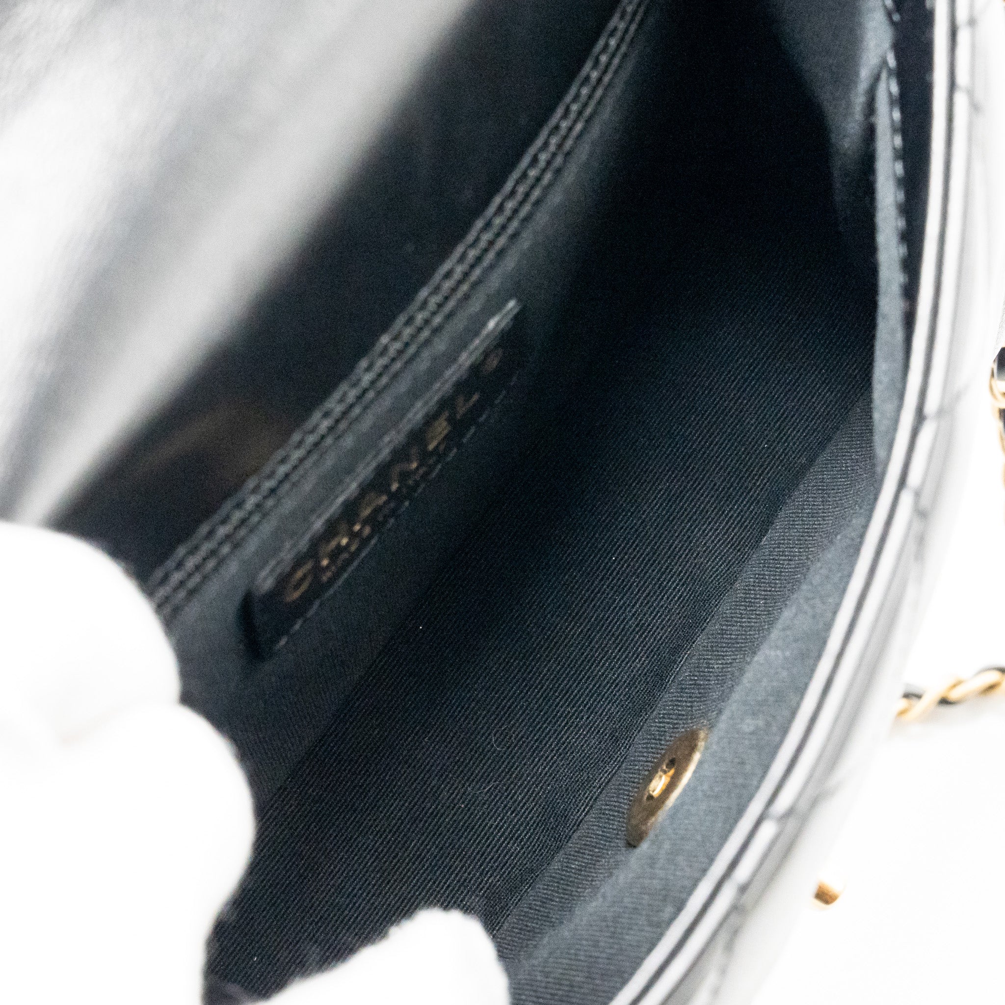chanel-23b-mini-flap-bag-detail-chain-lambskin-black-ghwmicrochip-copy