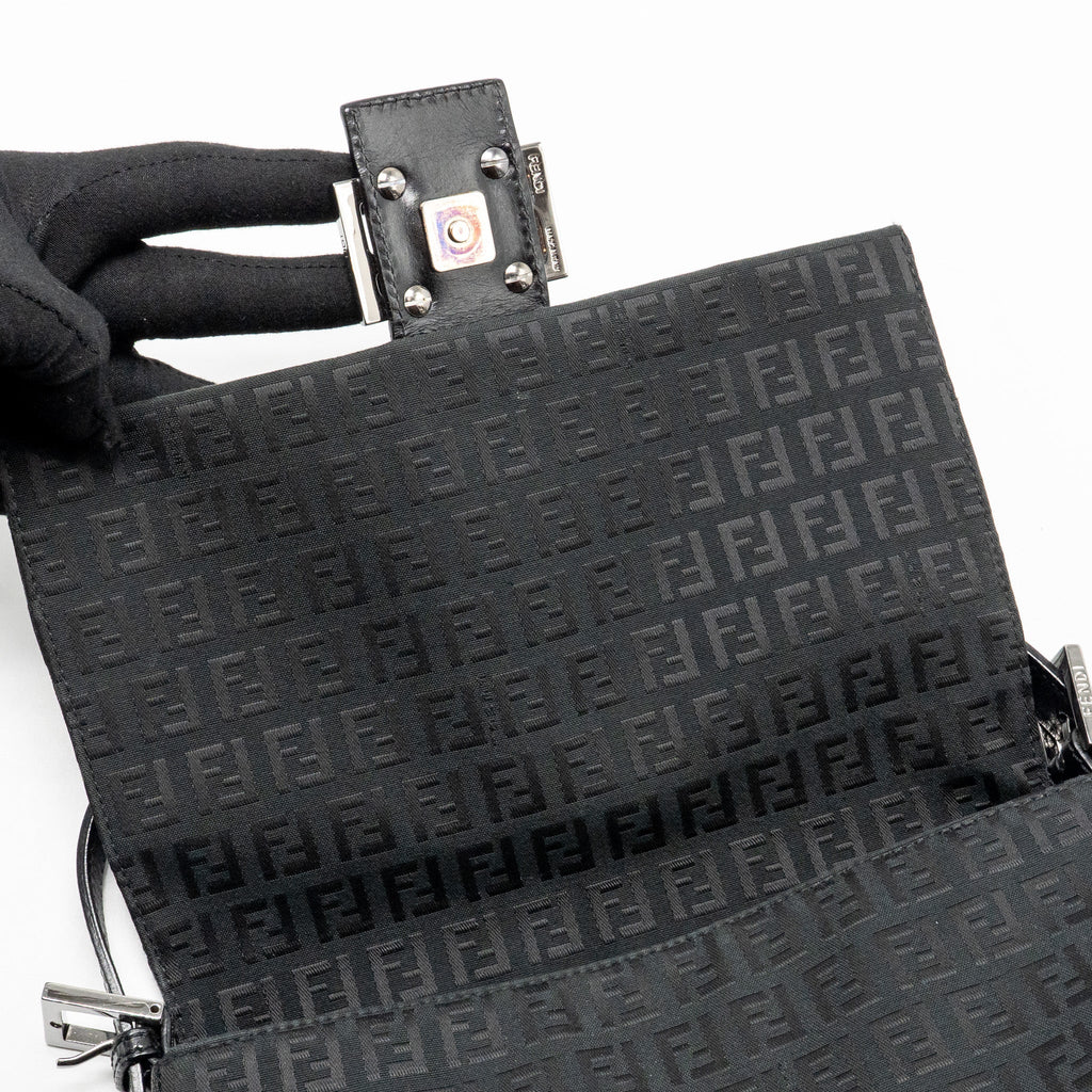 fendi-zucca-mamma-baguette-bag-ff-logo-canvas-black-shw
