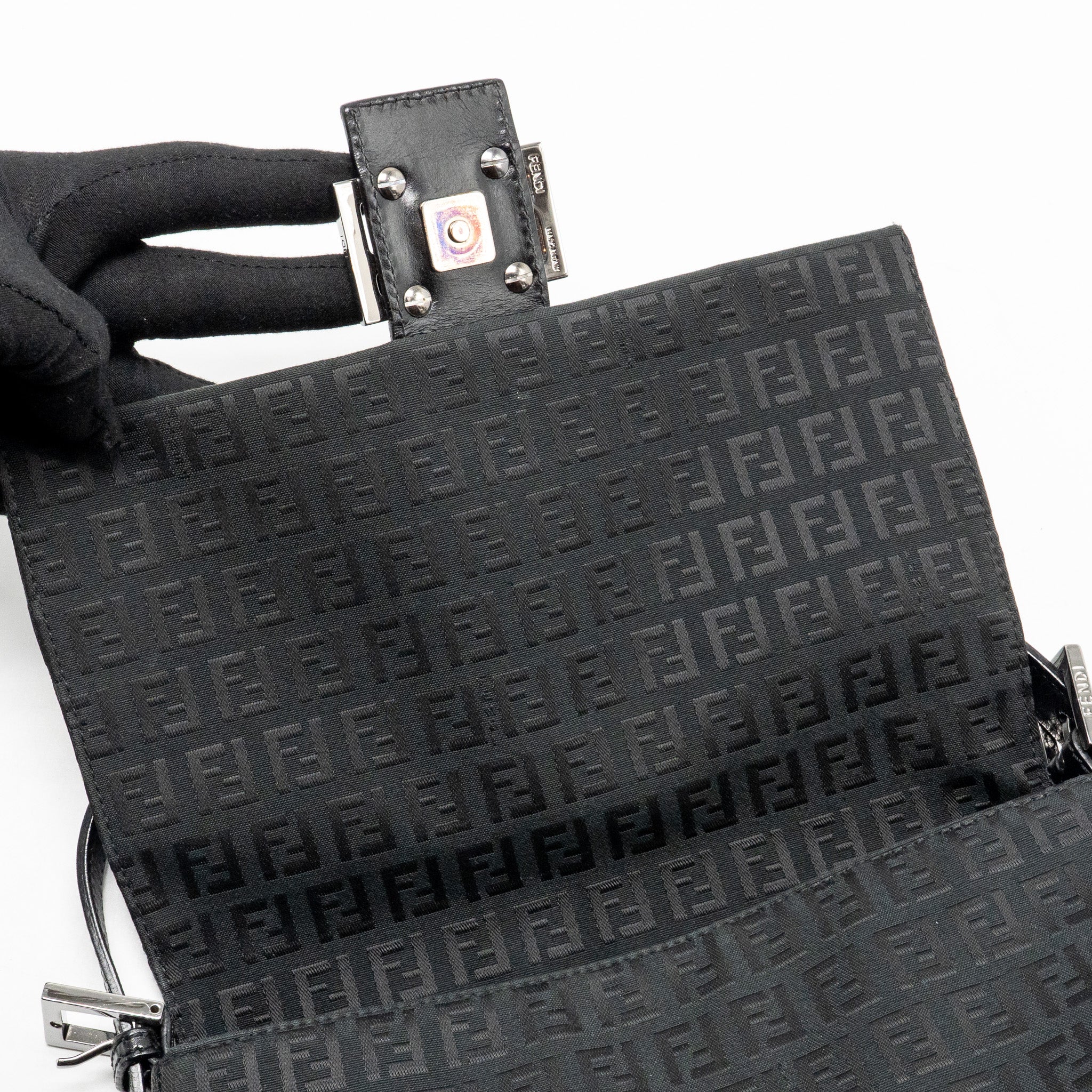 fendi-zucca-mamma-baguette-bag-ff-logo-canvas-black-shw