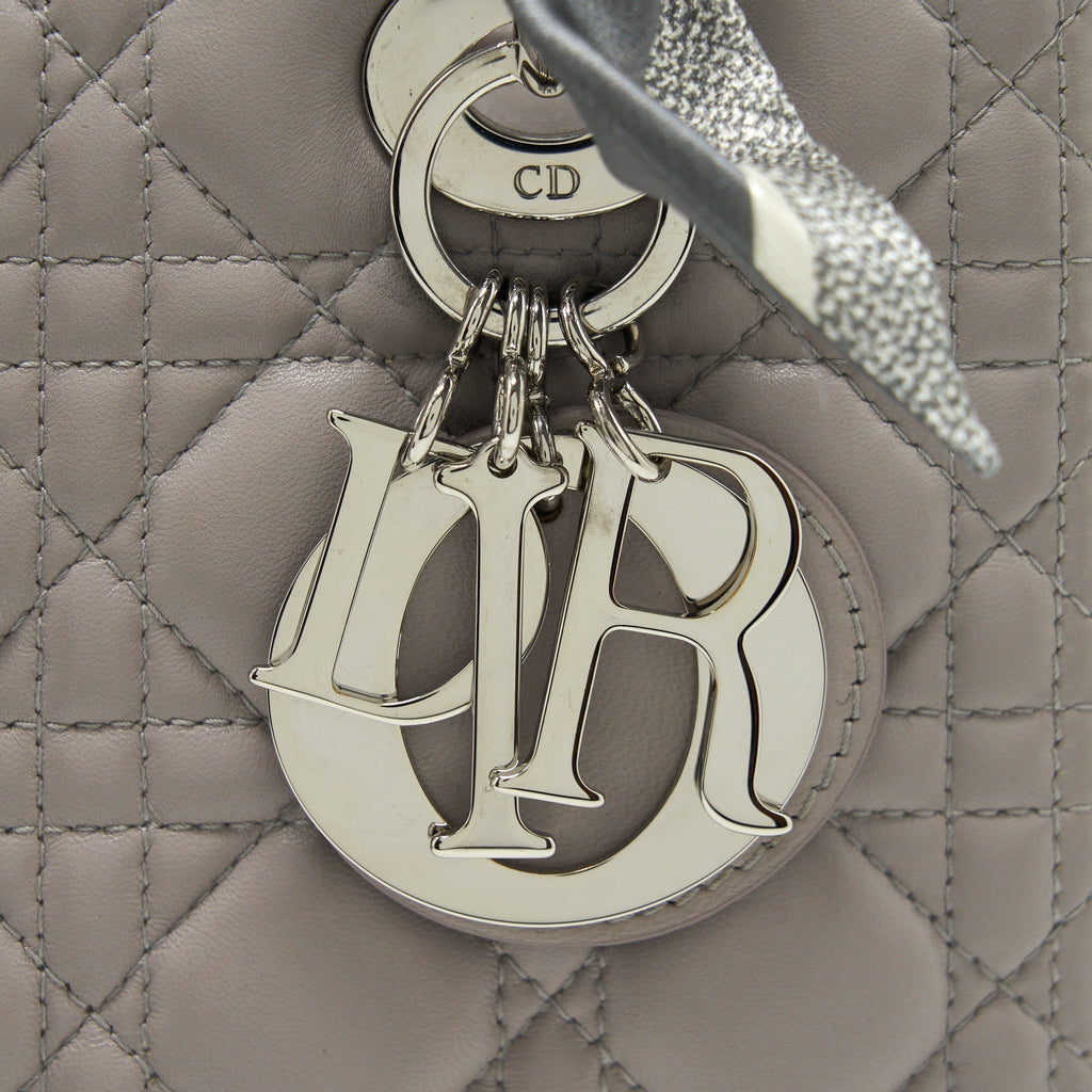 dior-lady-dior-medium-lambskin-grey-shw-with-an-extra-twilly