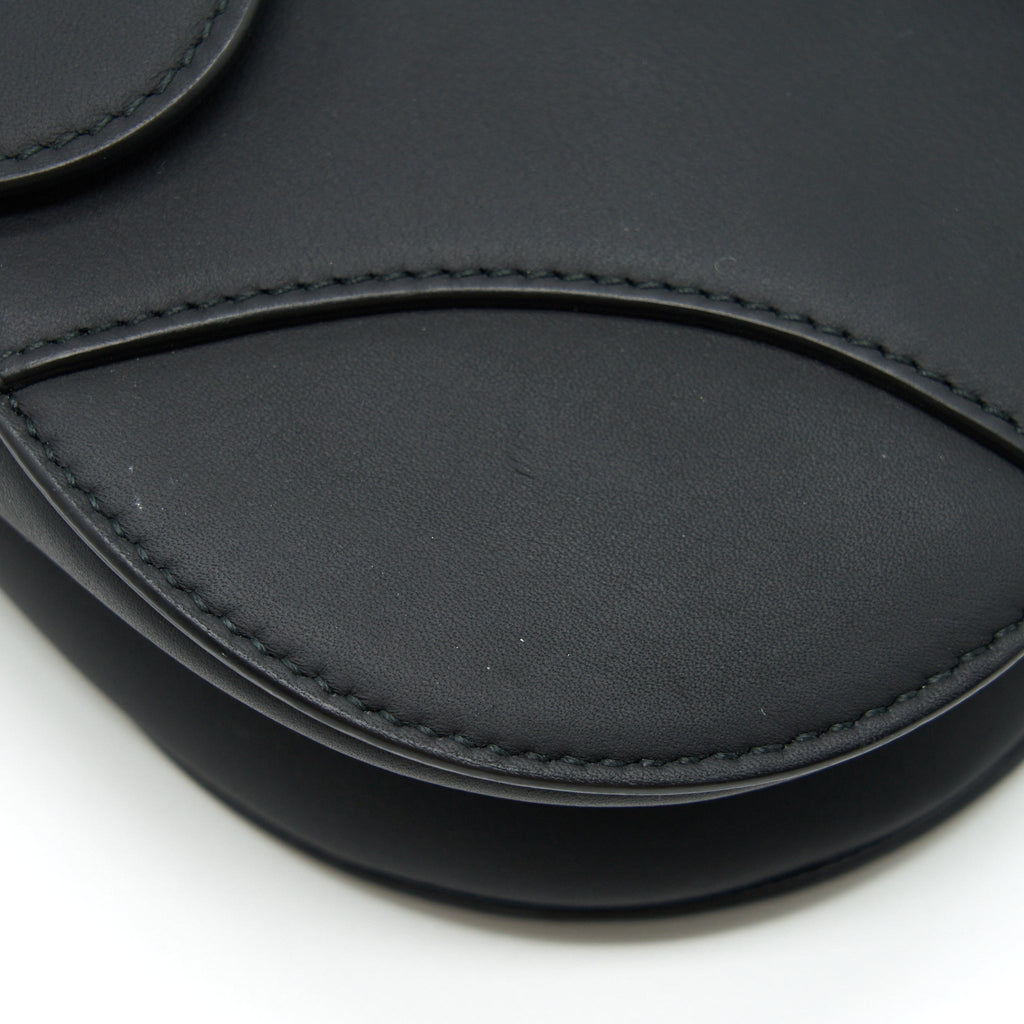 dior-mini-saddle-calfskin-so-black-with-an-extra-shoulder-strap