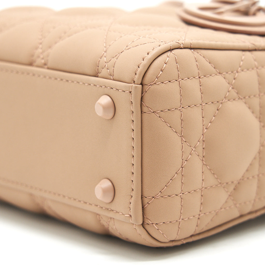 christian-dior-mini-dior-ultra-matte-blush-pink-phw