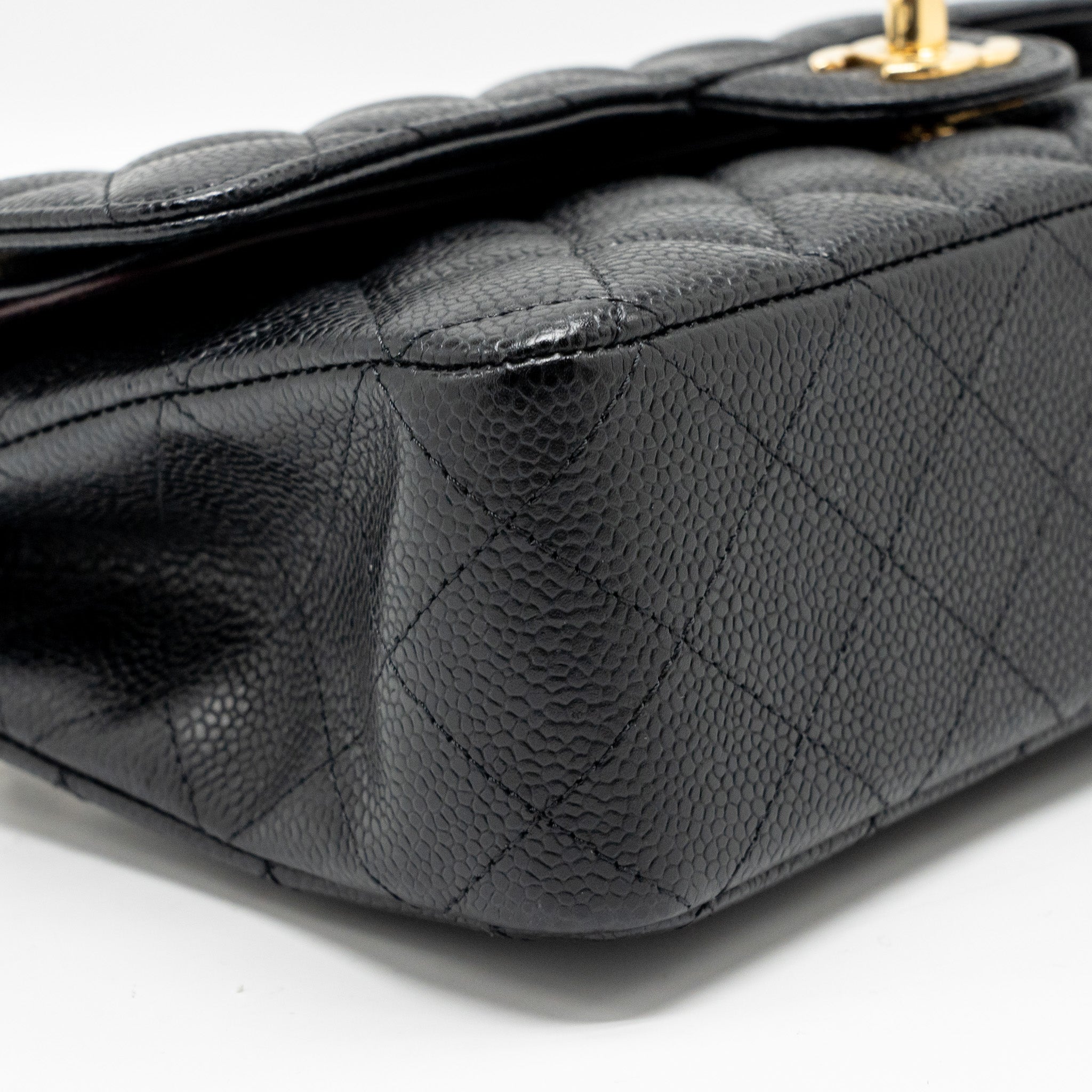 chanel-medium-classic-double-flap-bag-caviar-black-ghw-27
