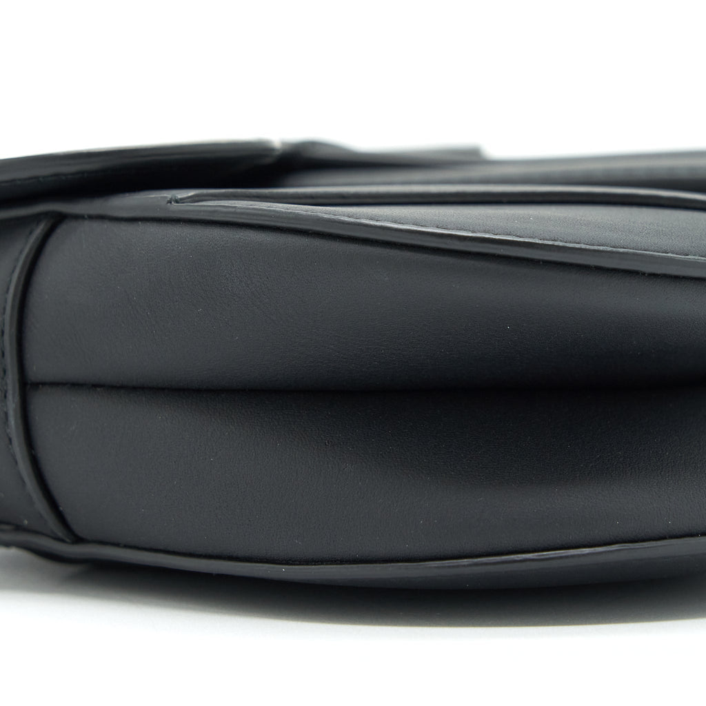 dior-mini-saddle-calfskin-so-black-with-an-extra-shoulder-strap