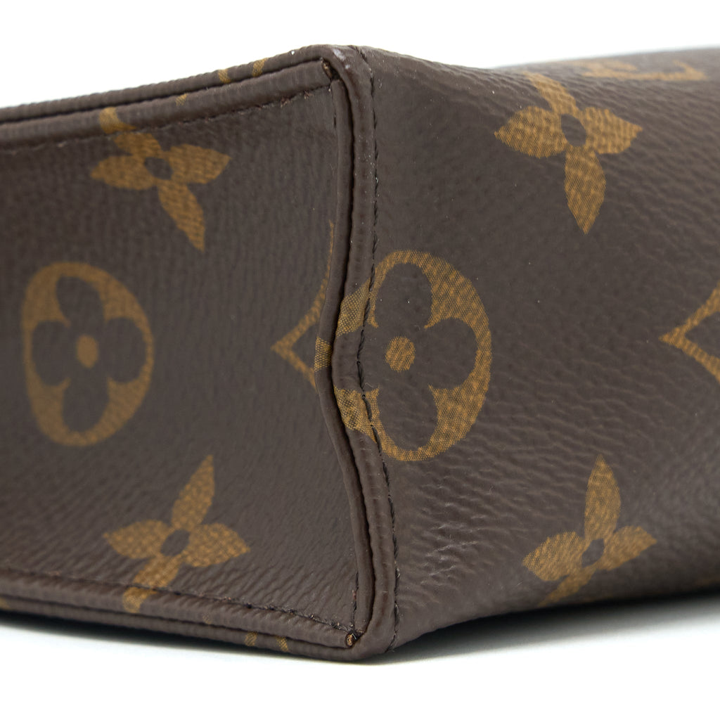 louis-vuitton-toiletry-pochette-26-monogram-canvas-ghw-6