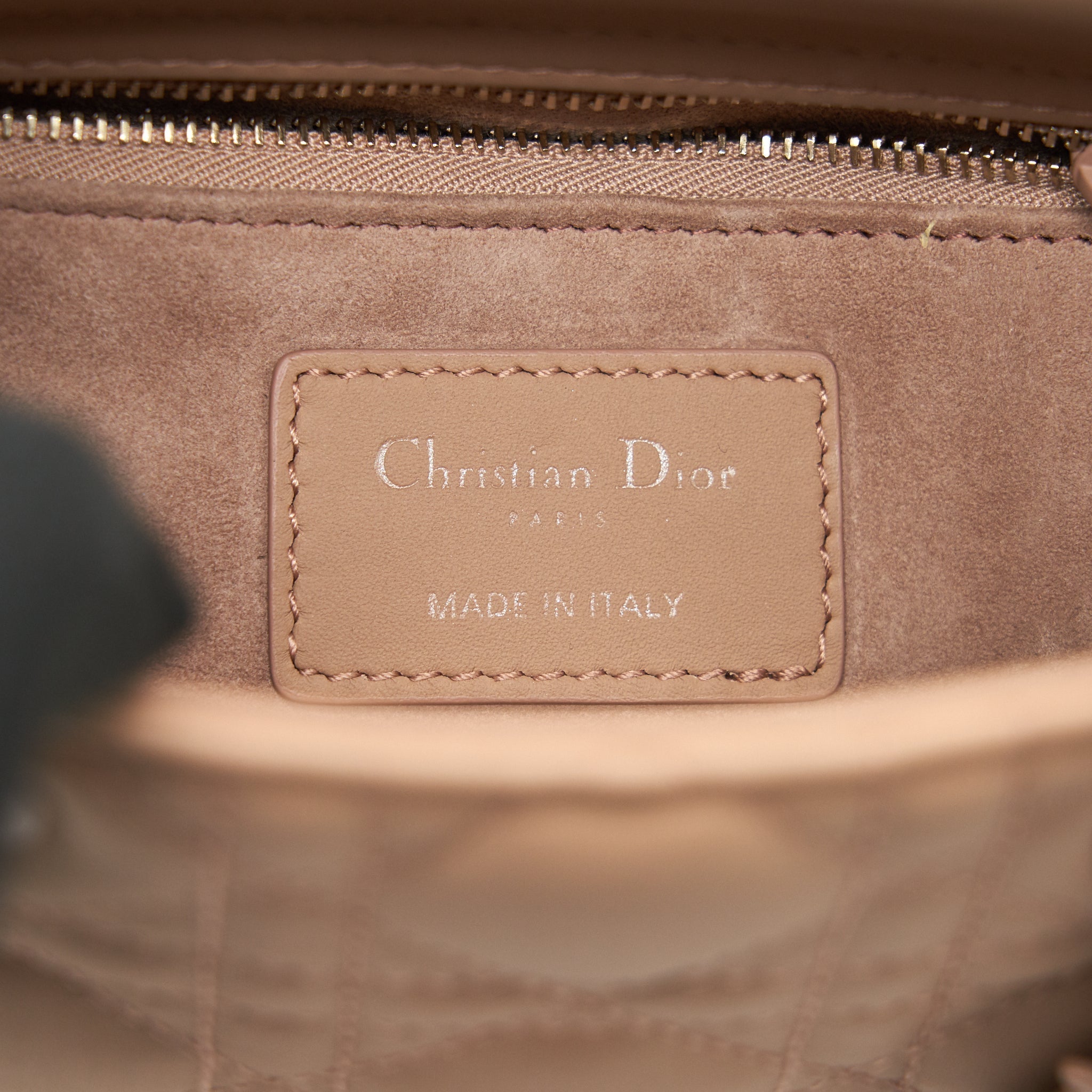 christian-dior-mini-dior-ultra-matte-blush-pink-phw