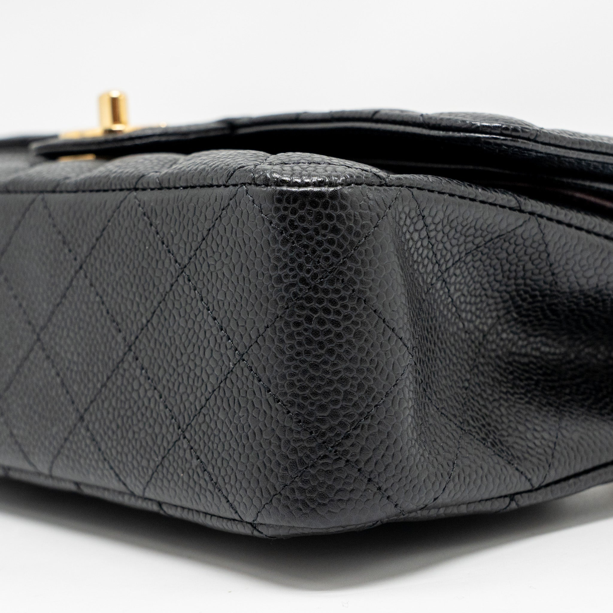 chanel-medium-classic-double-flap-bag-caviar-black-ghw-27