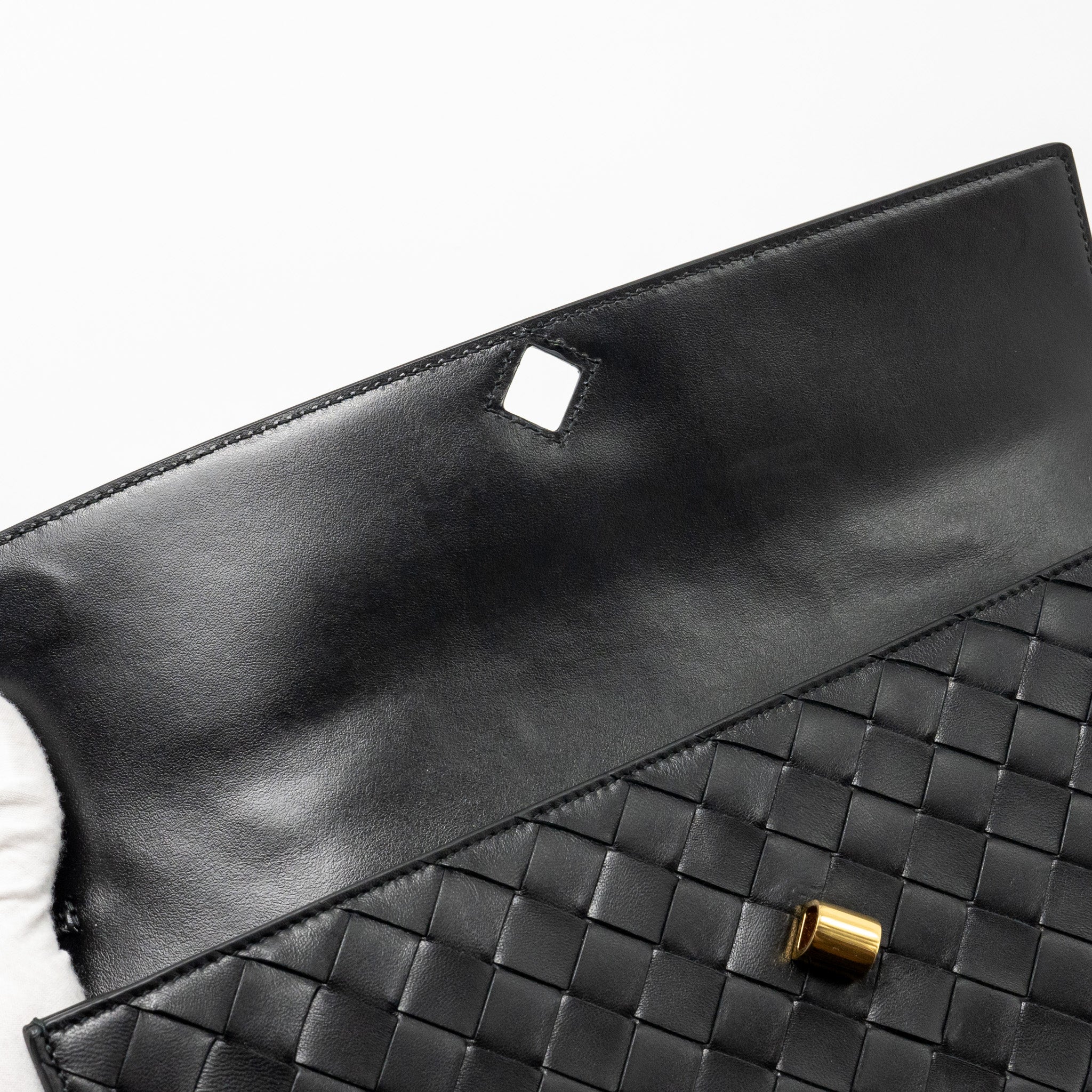 bottega-veneta-andiamo-clutch-lambskin-black-ghw