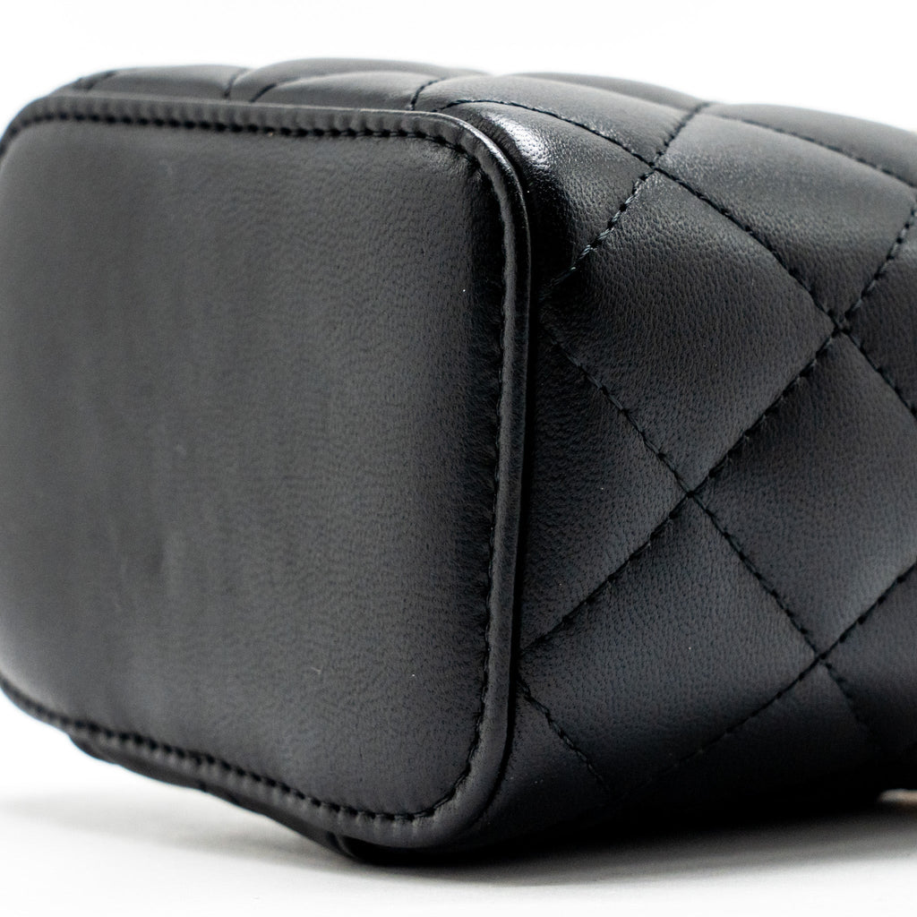 chanel-pearl-crush-mini-vanity-with-chain-lambskin-black-ghw-3