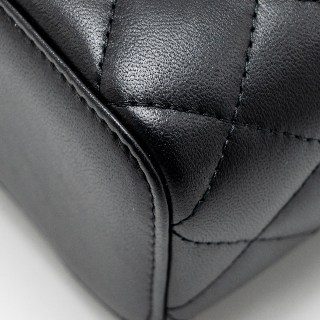chanel-pearl-crush-mini-vanity-with-chain-lambskin-black-ghw-3