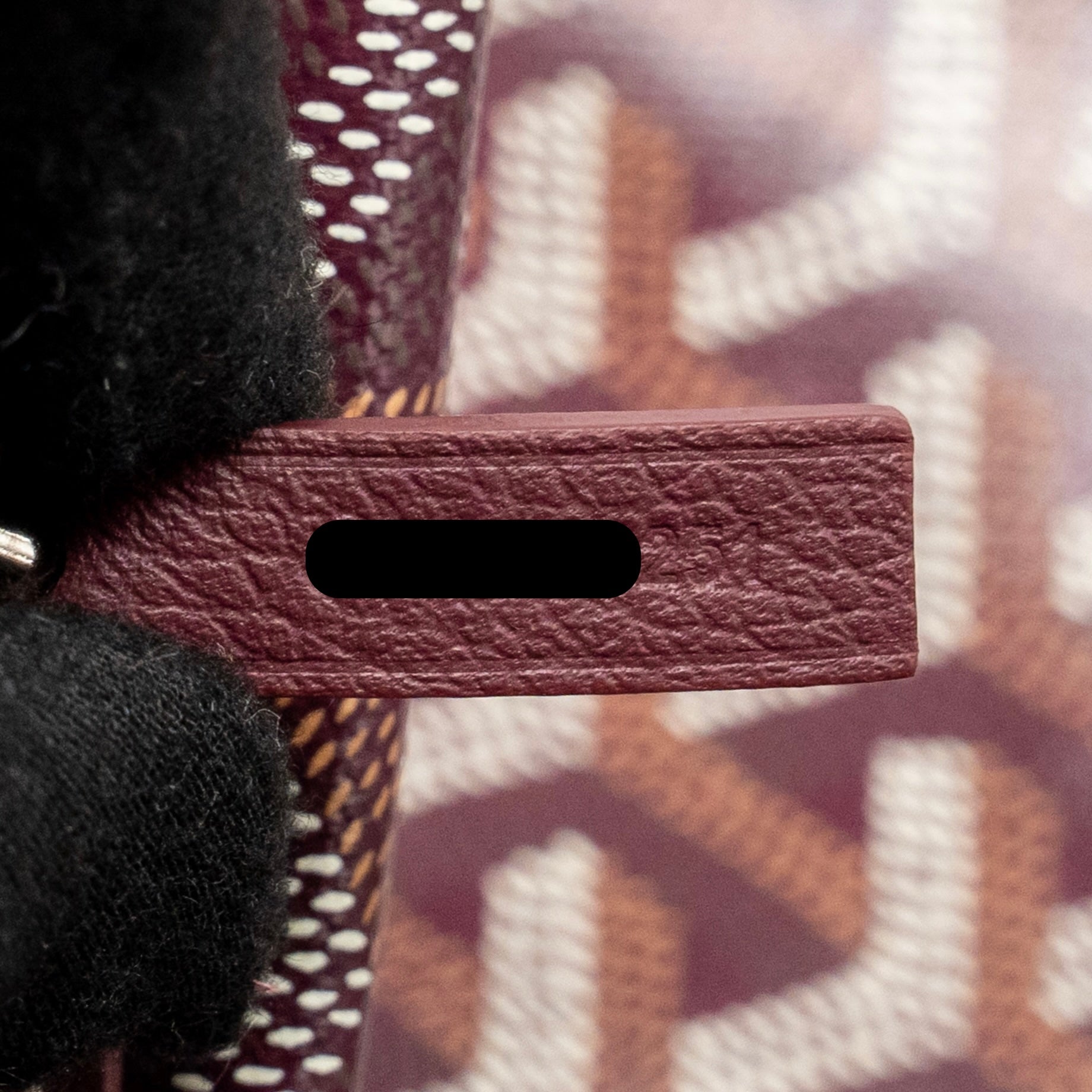 goyard-boheme-hobo-pm-bag-goyardine-canvas-calfskin-burgundy-shw